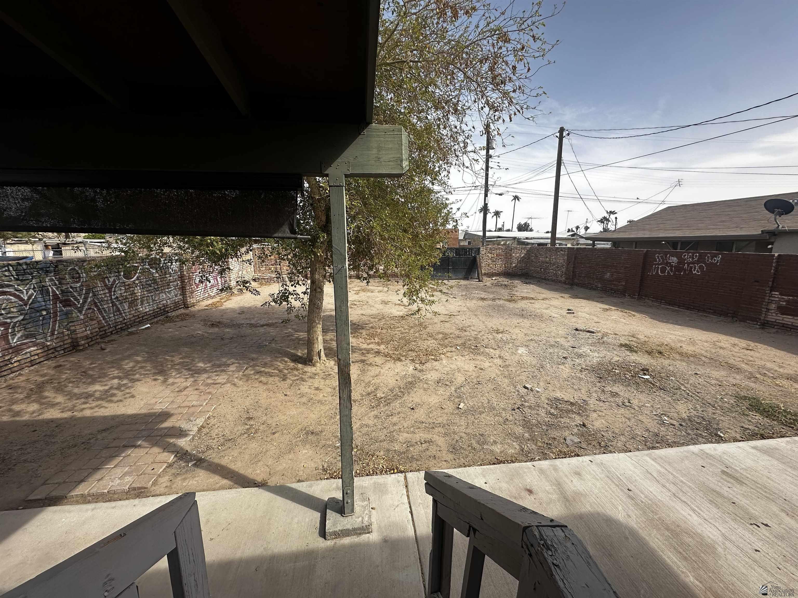 1959 S 2 Ave