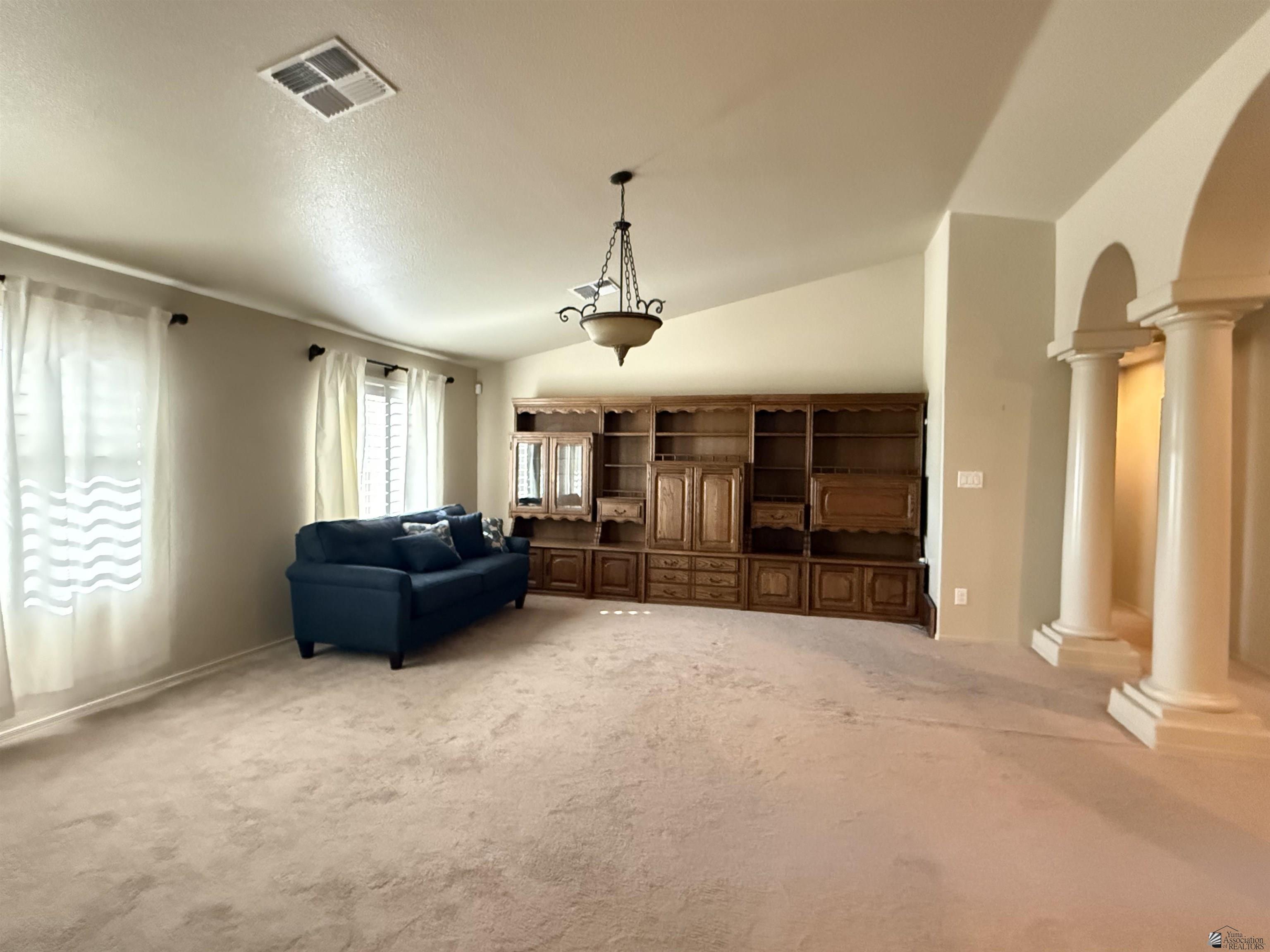 2238 S 46 Way