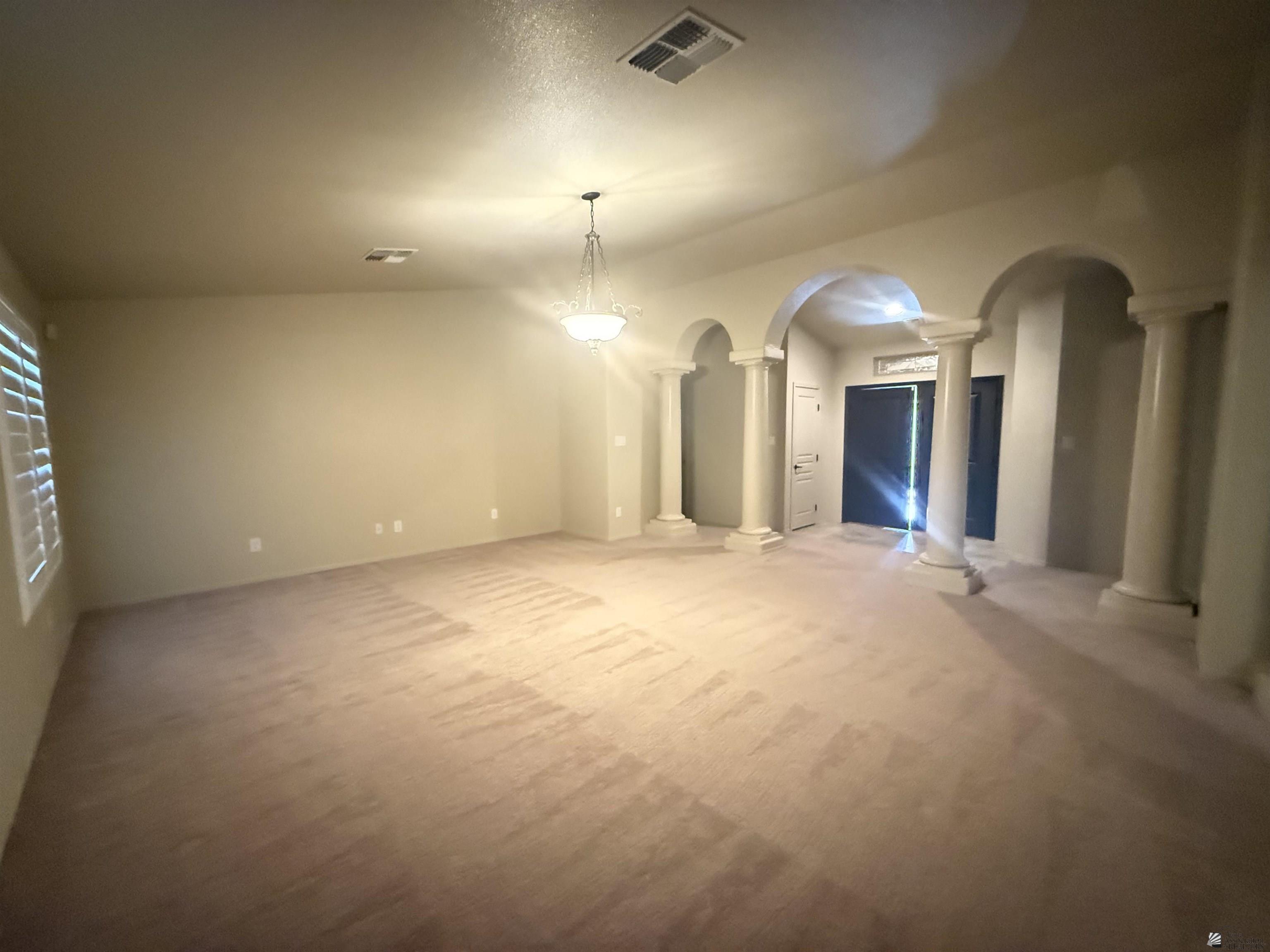 2238 S 46 Way