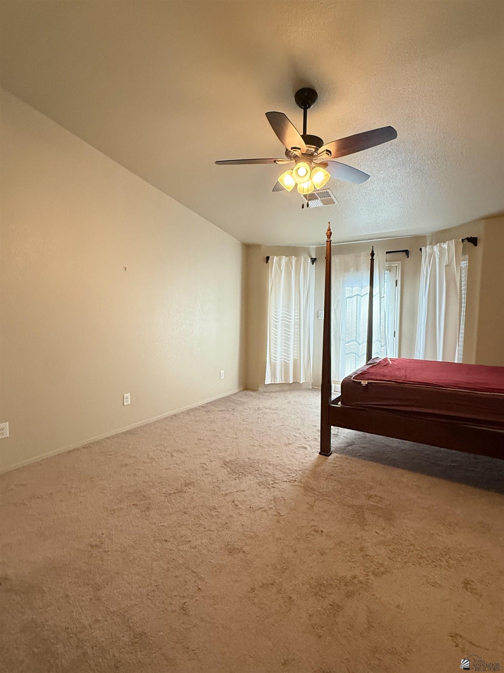 2238 S 46 Way