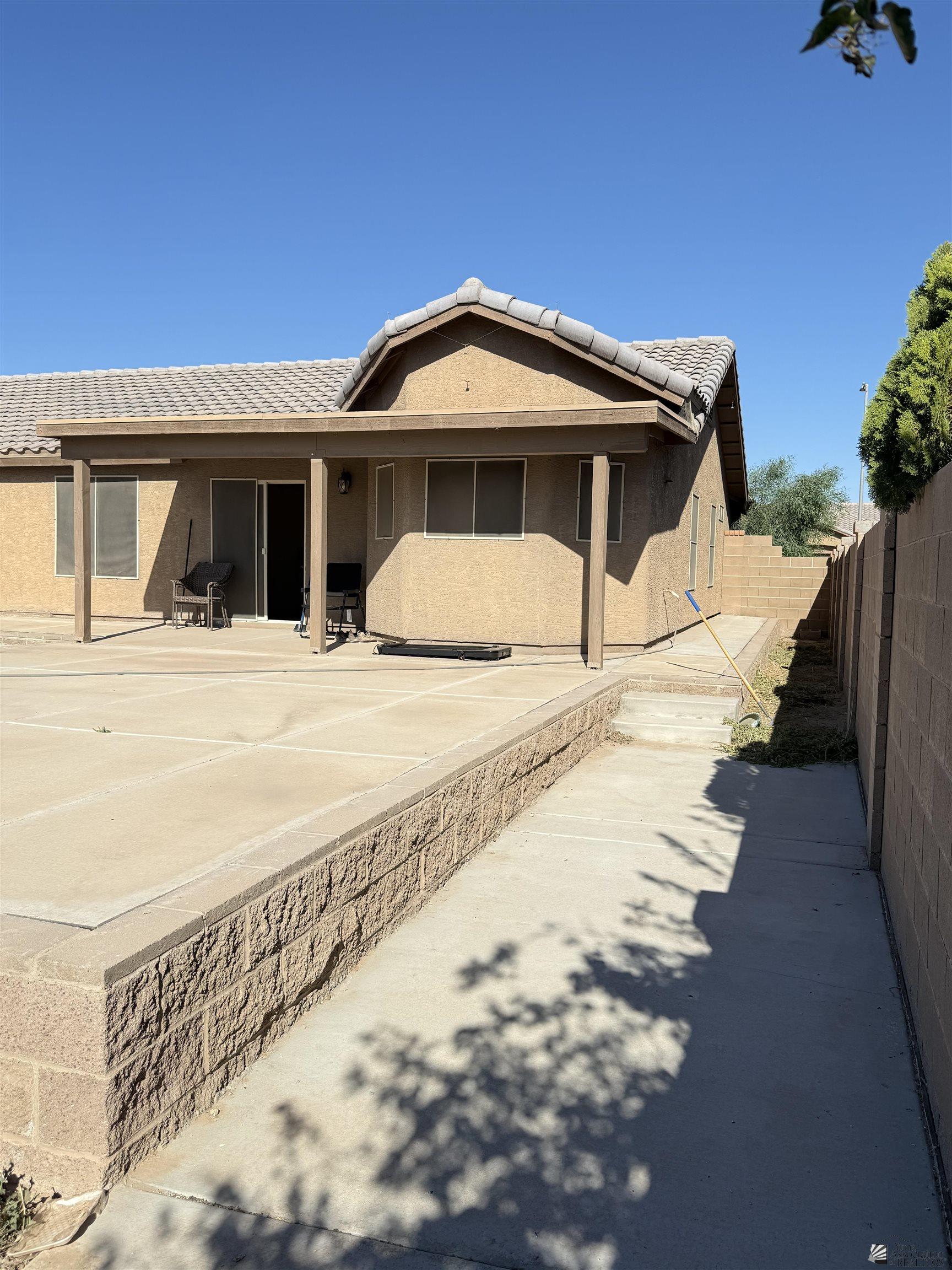 2238 S 46 Way