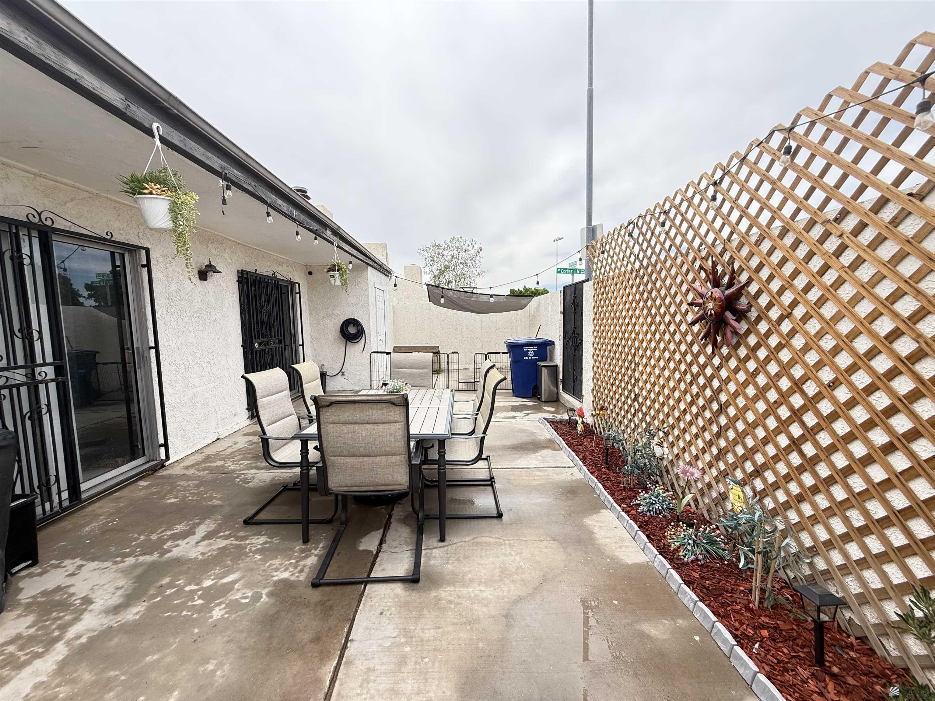 974 W Cortez Ln