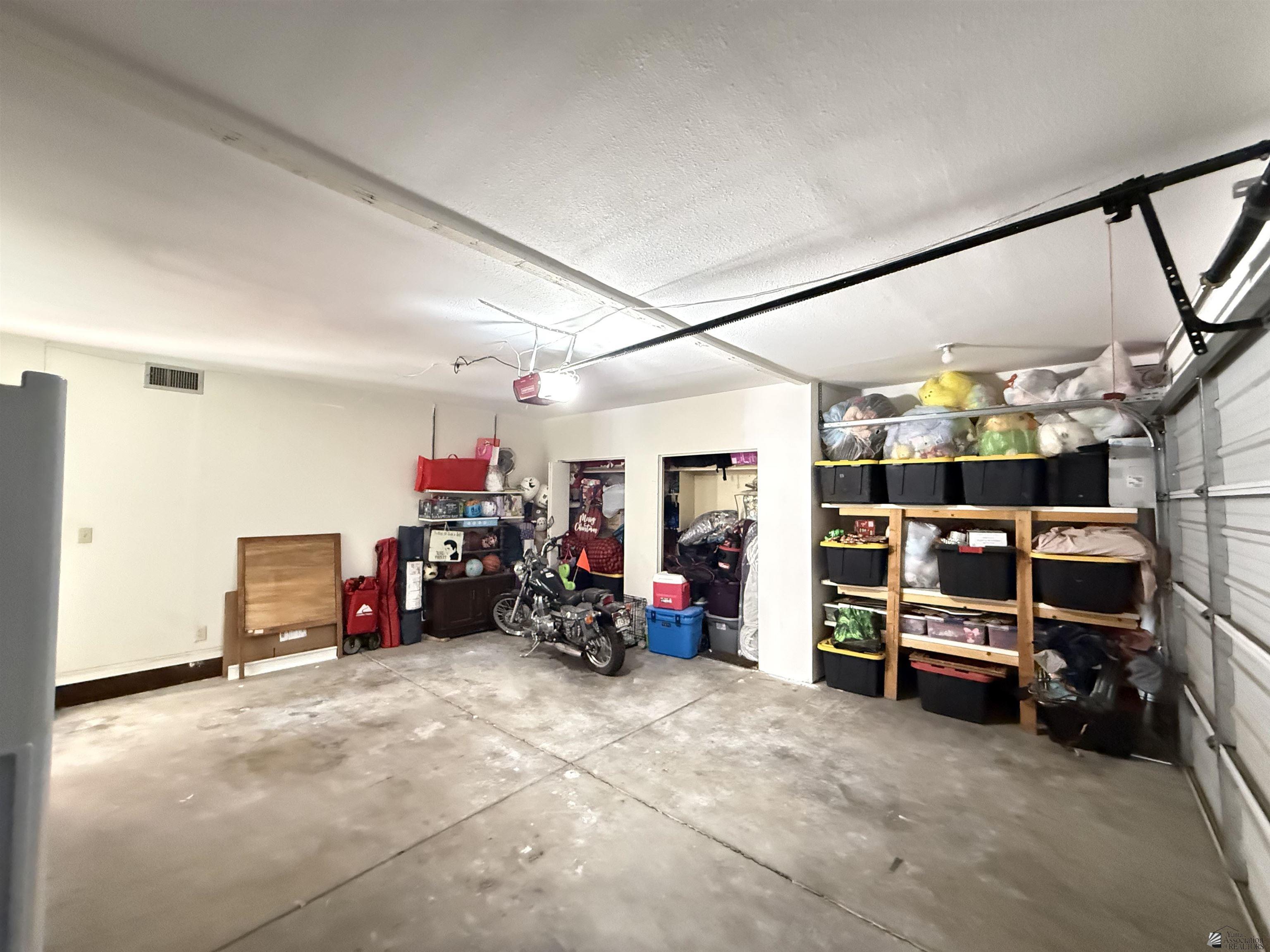 974 W Cortez Ln