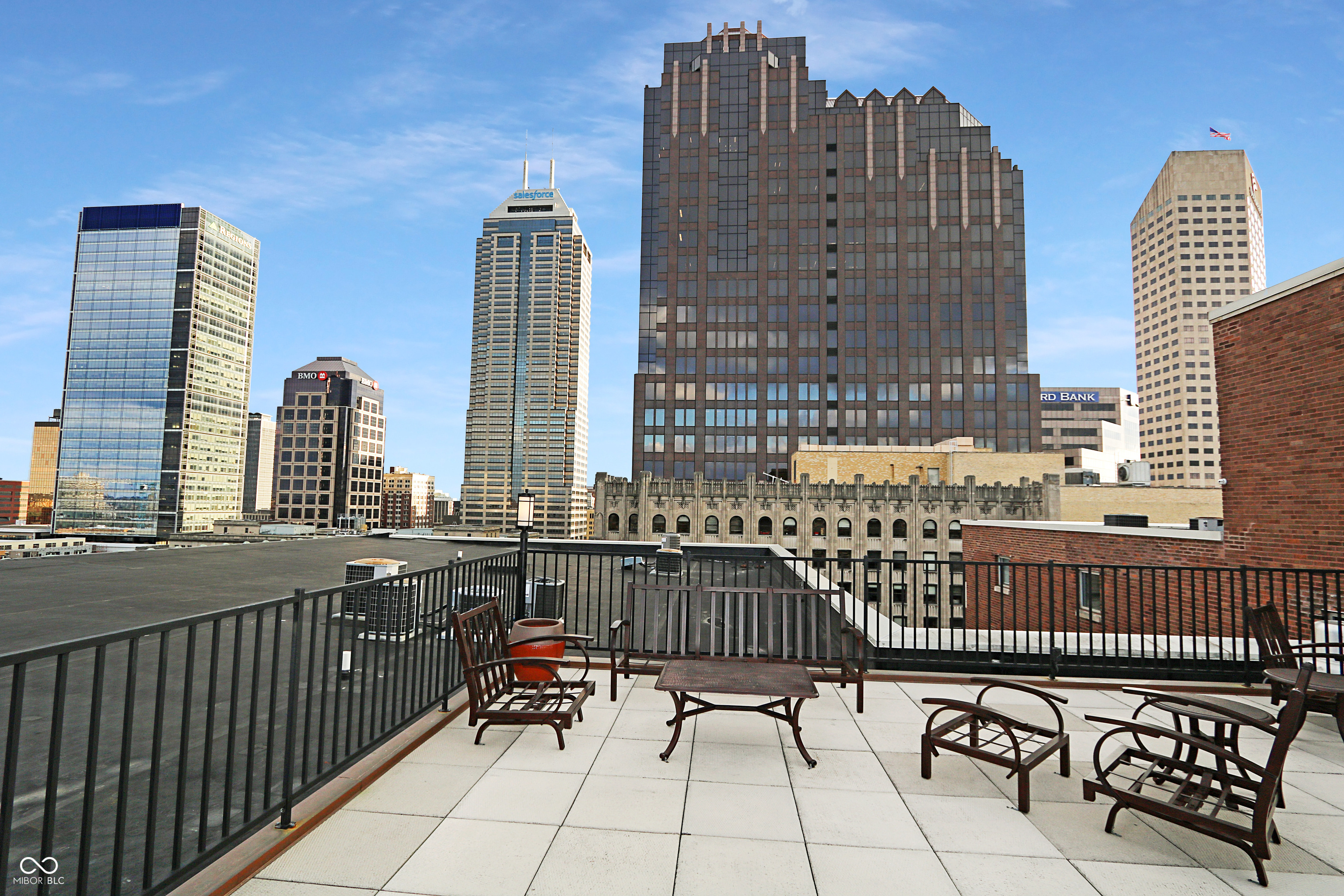 350 N Meridian Street Unit: UNIT A302