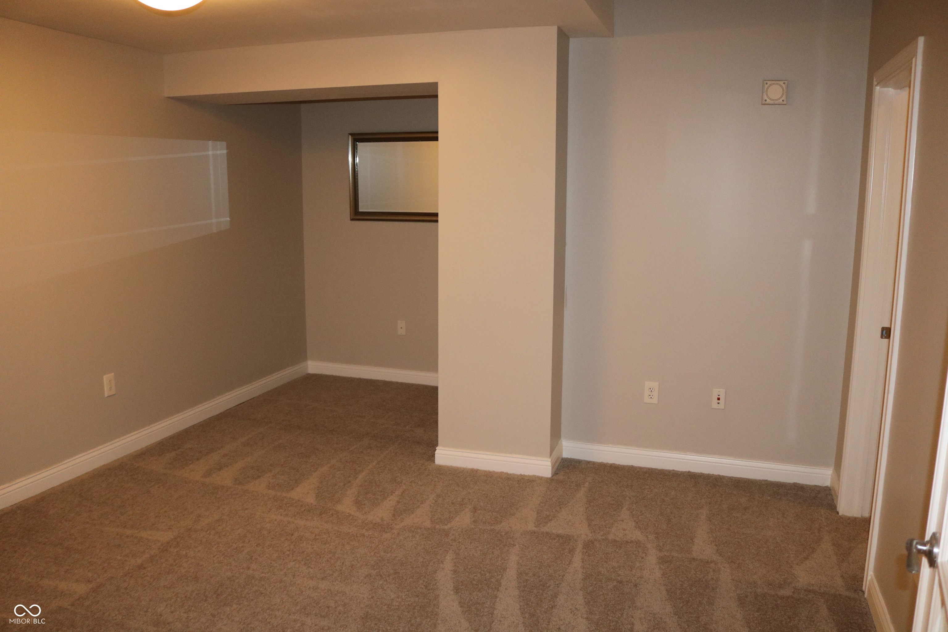 350 N Meridian Street Unit: UNIT A302
