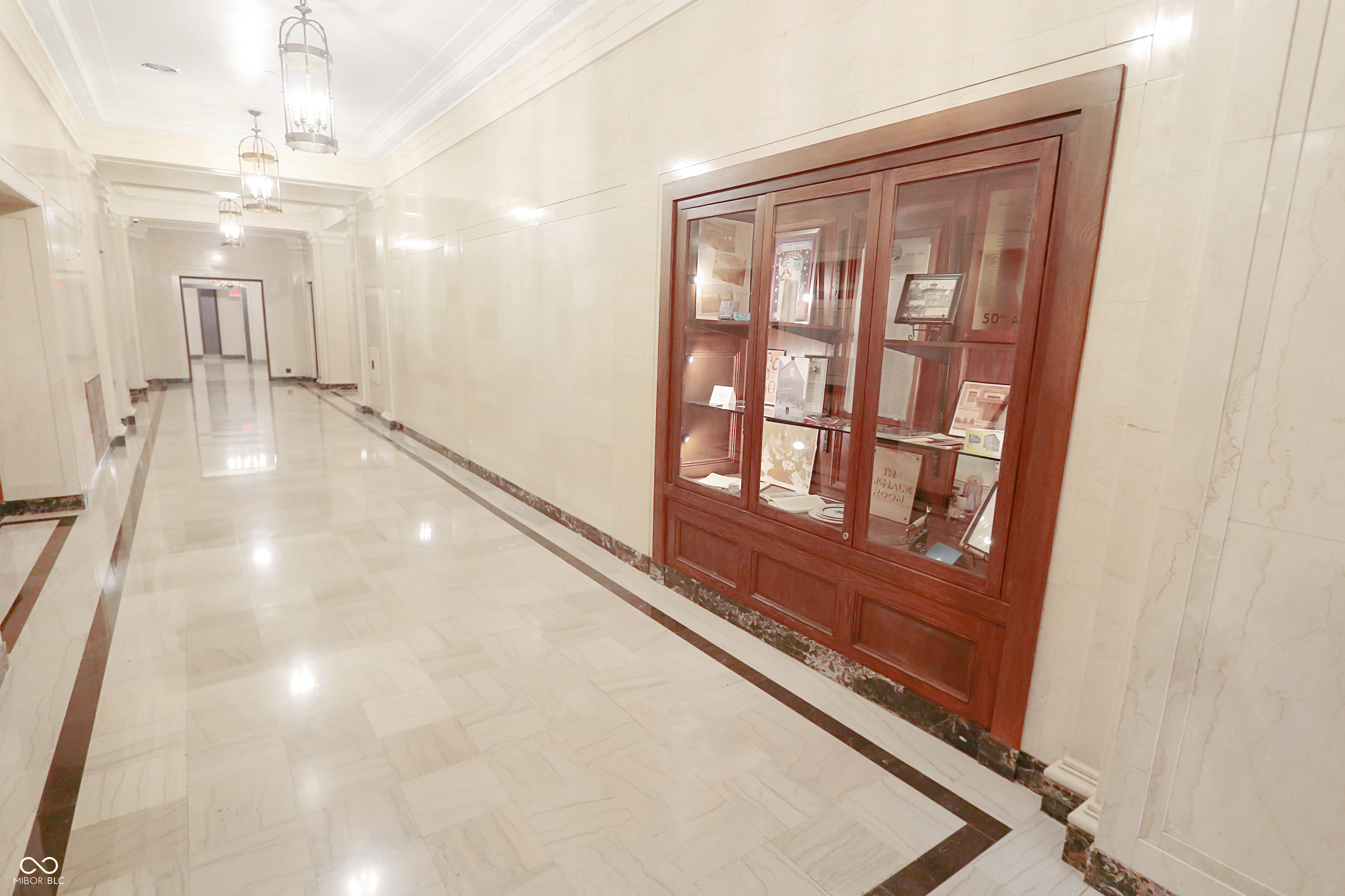 350 N Meridian Street Unit: UNIT A302