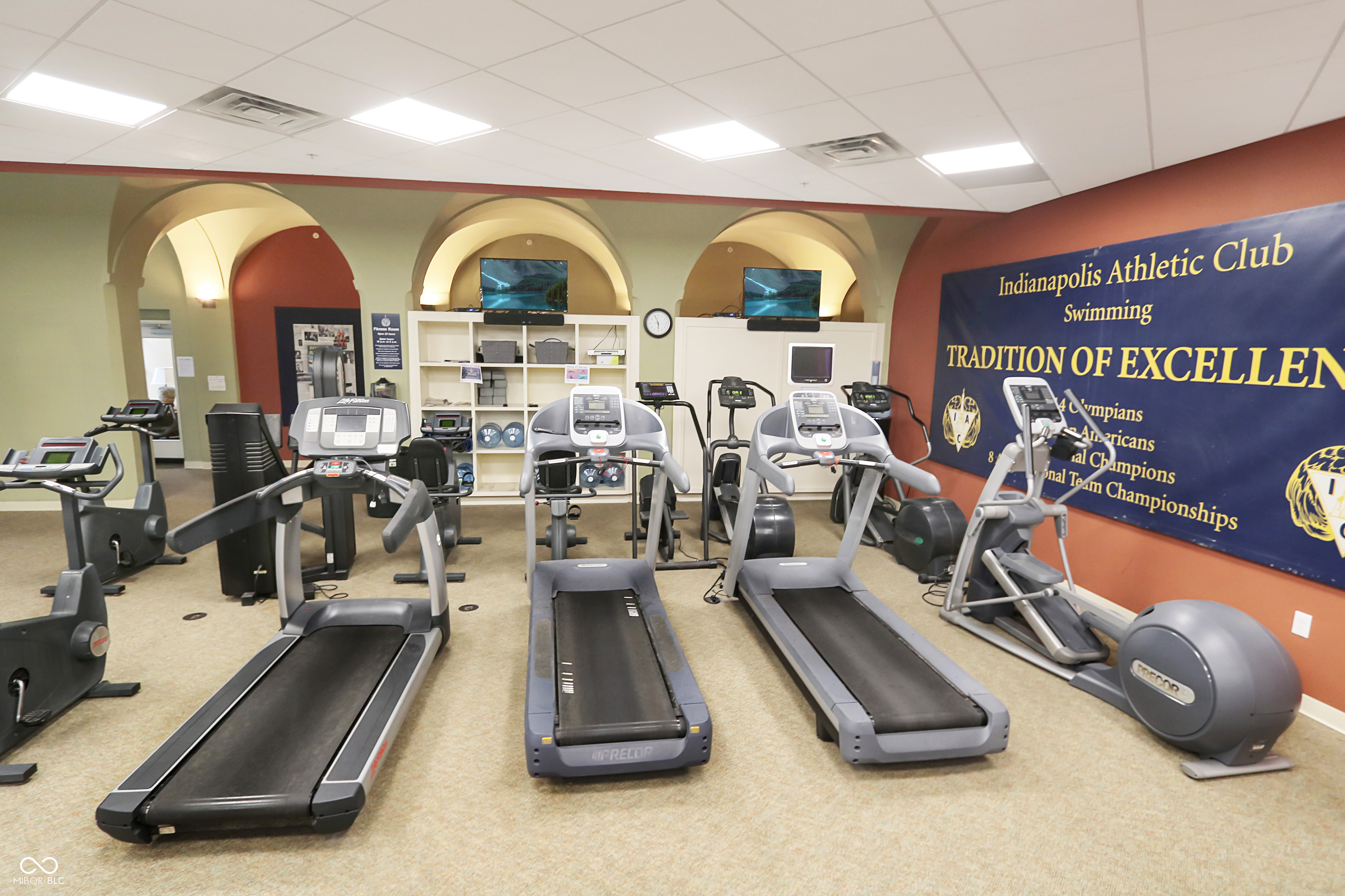 350 N Meridian Street Unit: UNIT A302