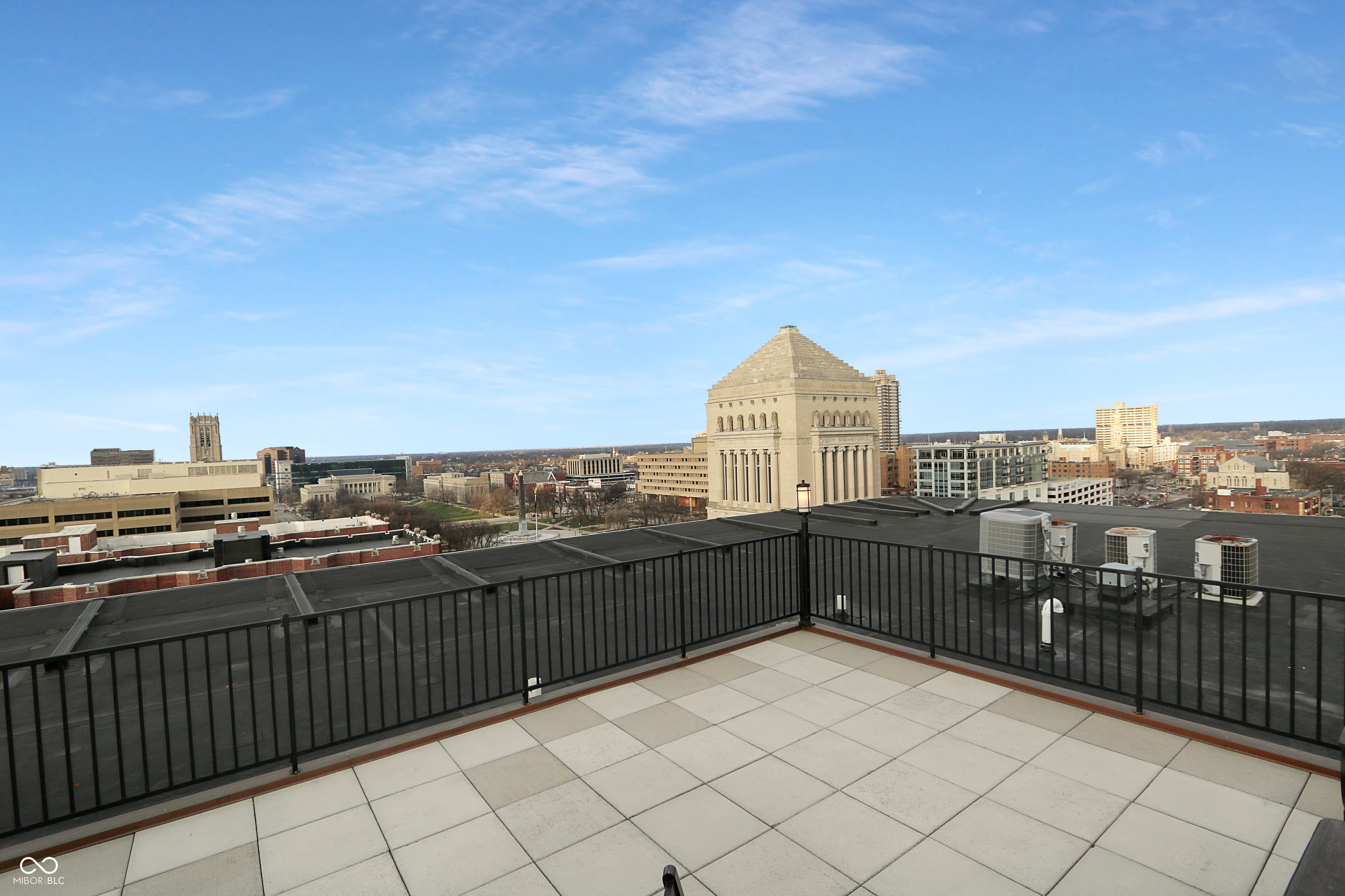 350 N Meridian Street Unit: UNIT A302