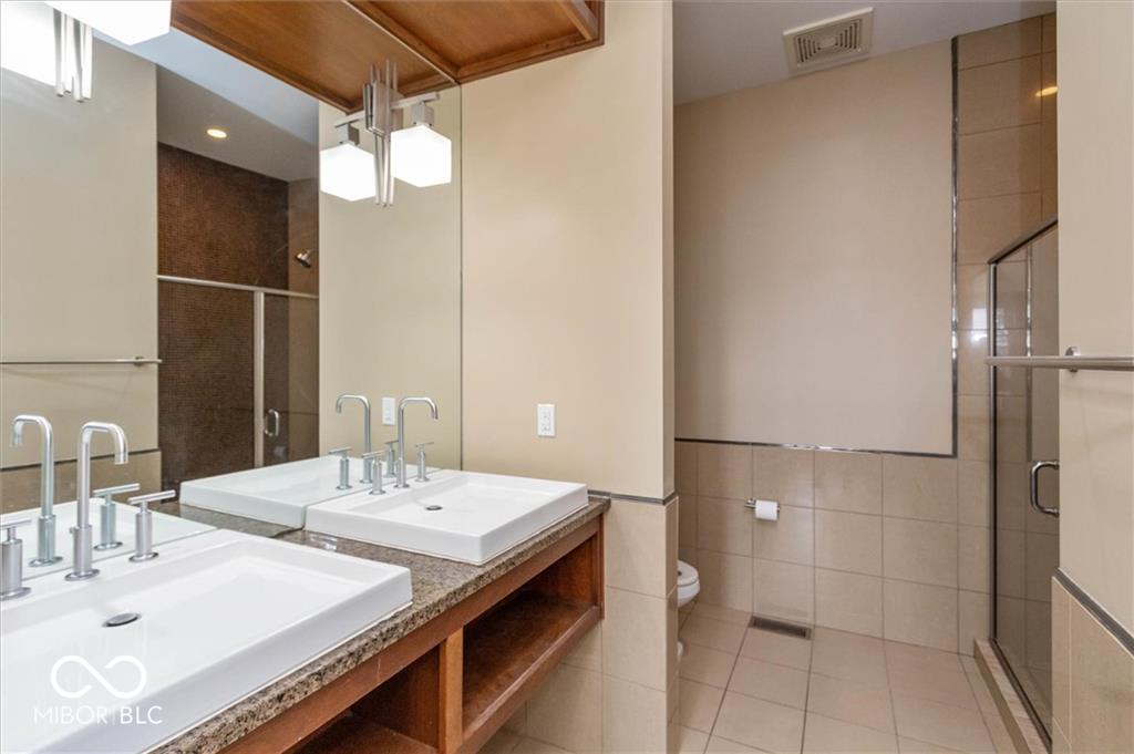 1529 Alabama Street N Unit: H