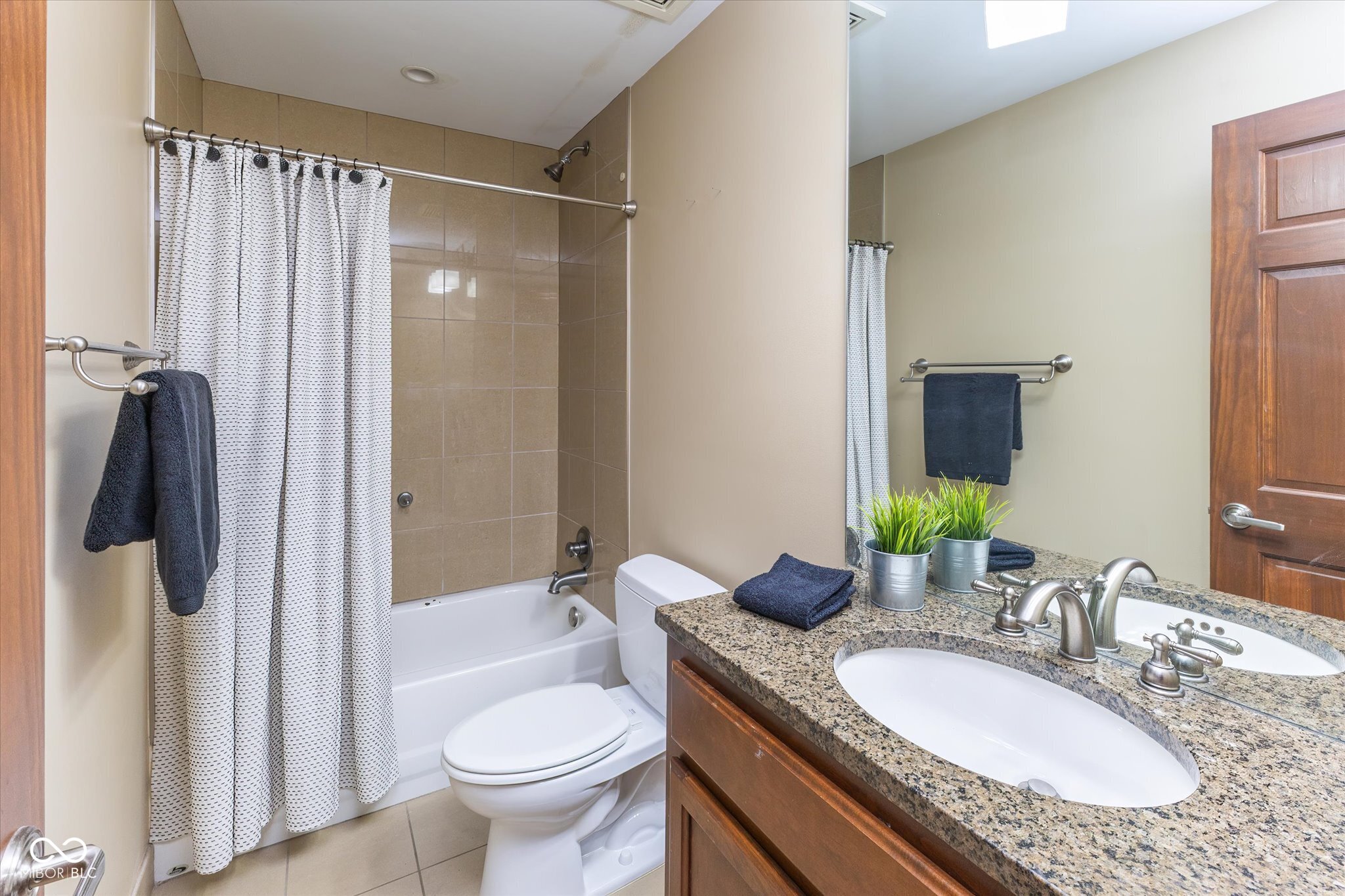 1529 Alabama Street N Unit: H