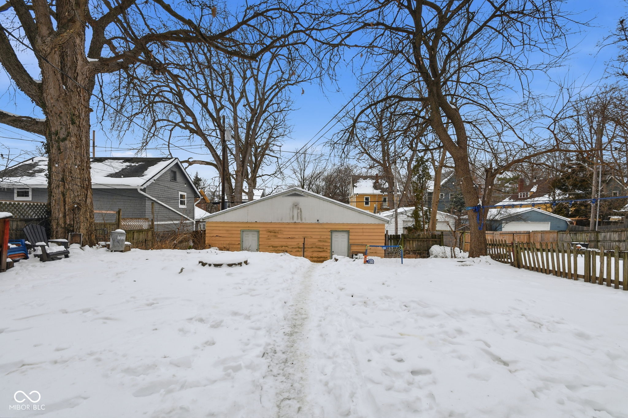 518 Woodruff Pl E Drive