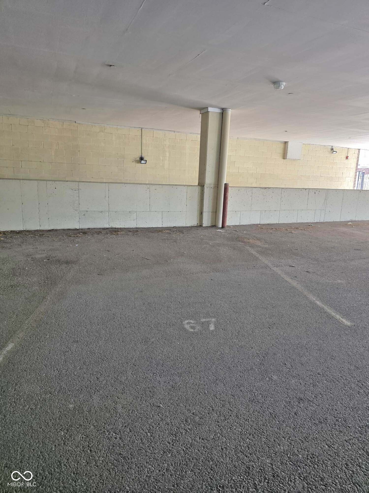 230 E 9th Street E Unit: 411