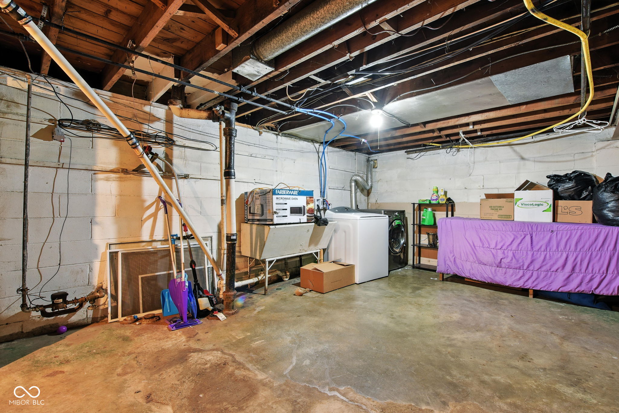 3066 N Temple Avenue