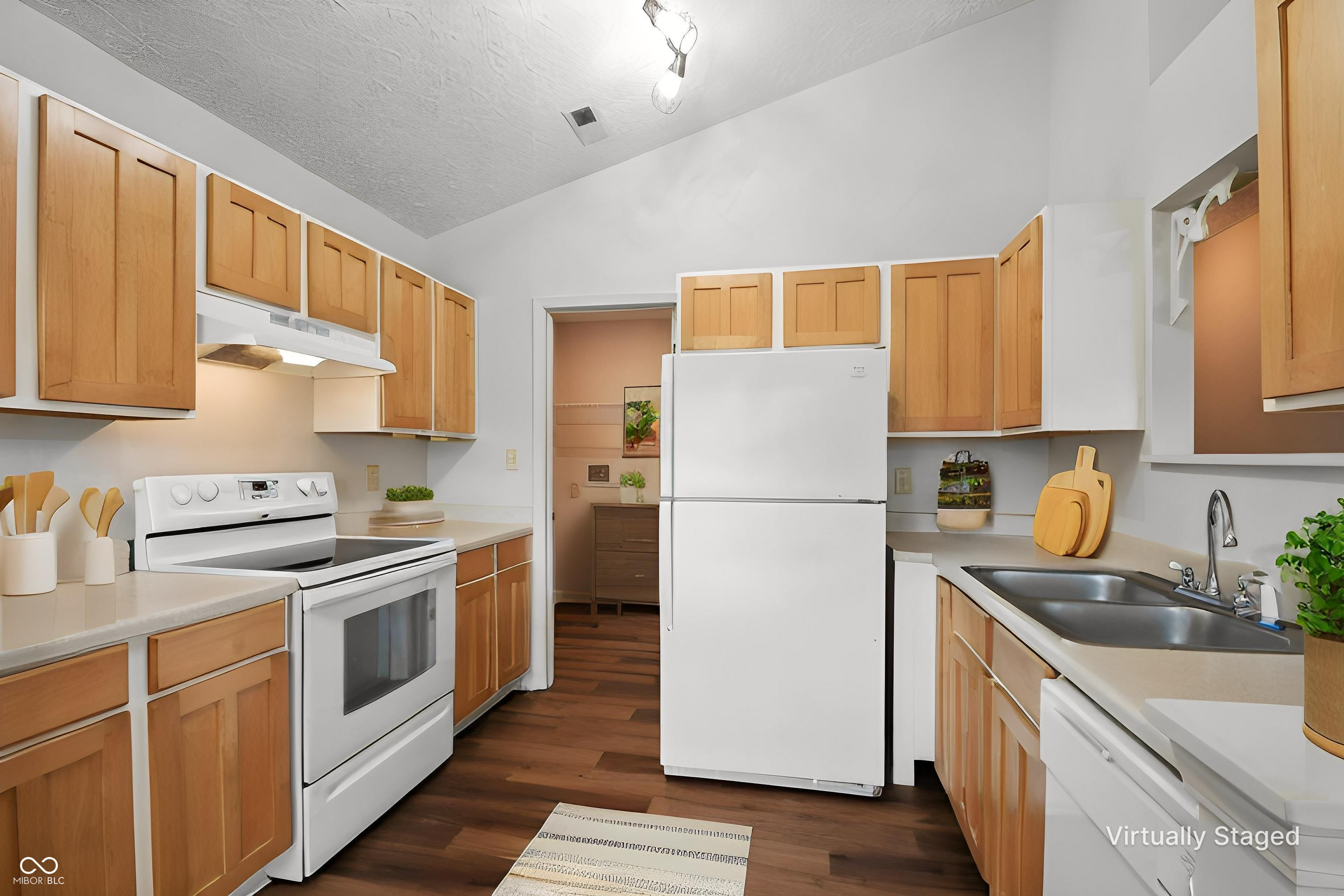 4531 English Oak Terrace