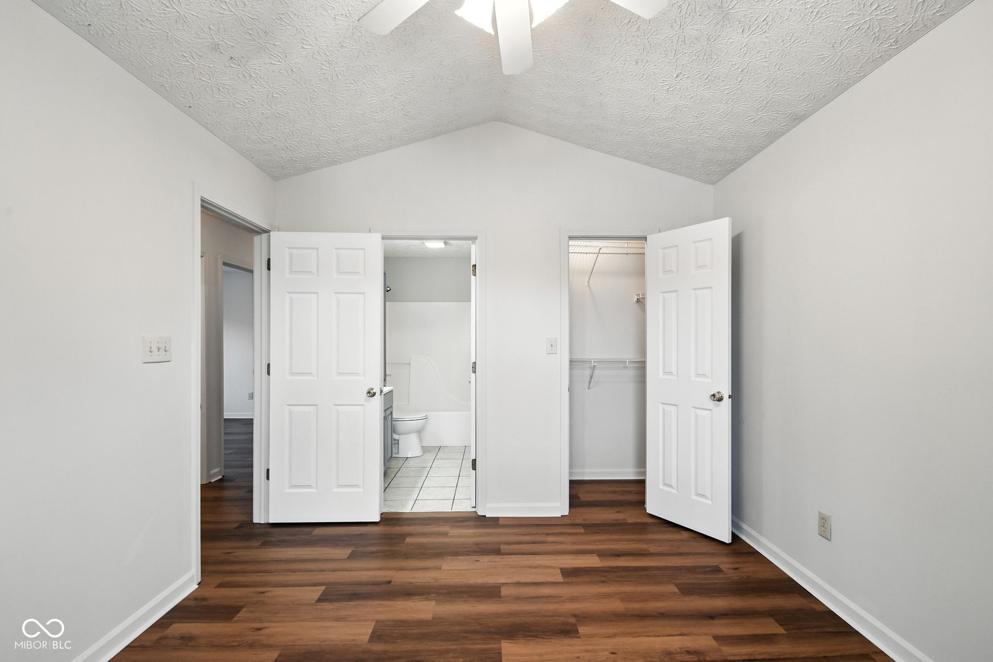 4531 English Oak Terrace