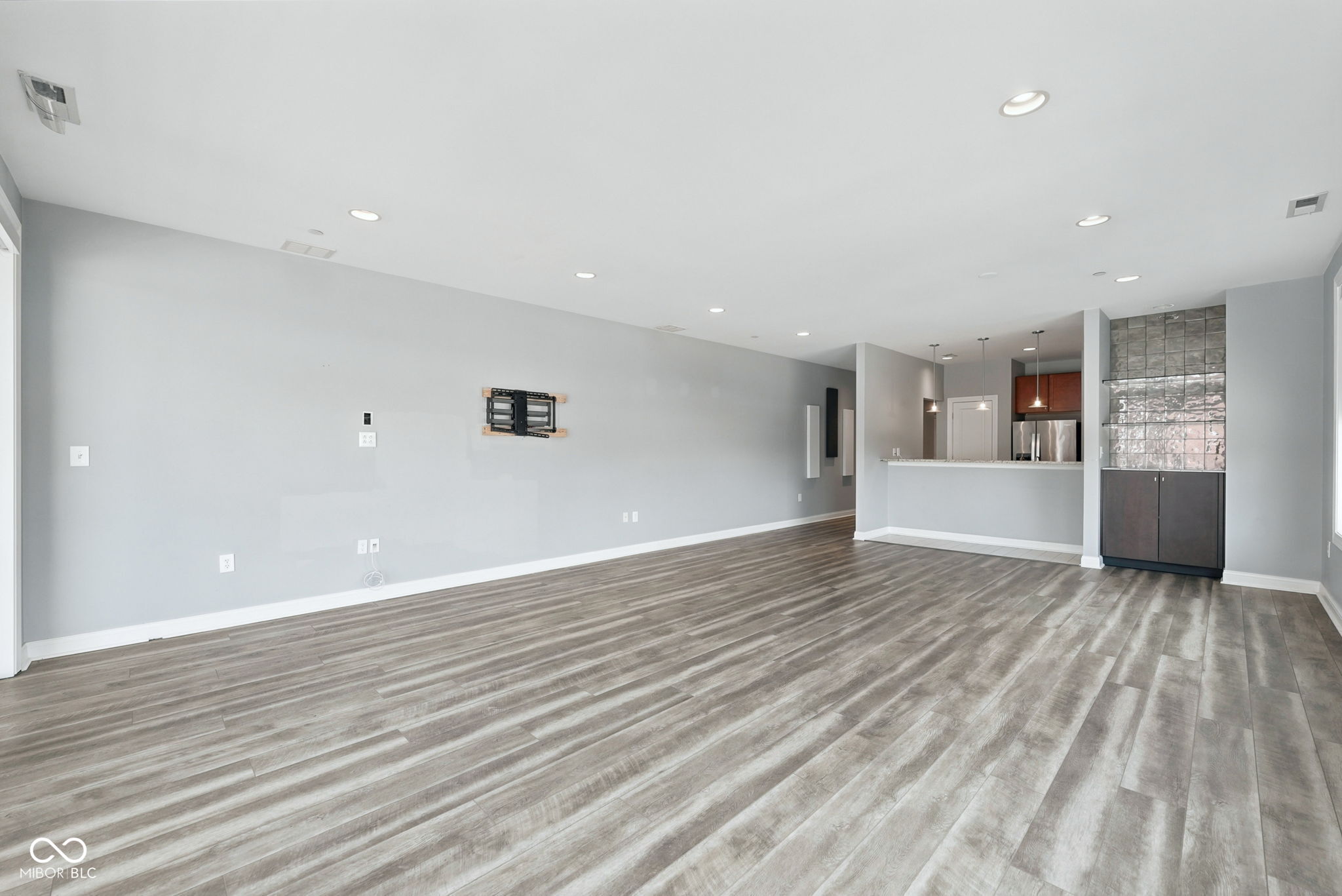 333 Massachusetts Avenue Unit: 405