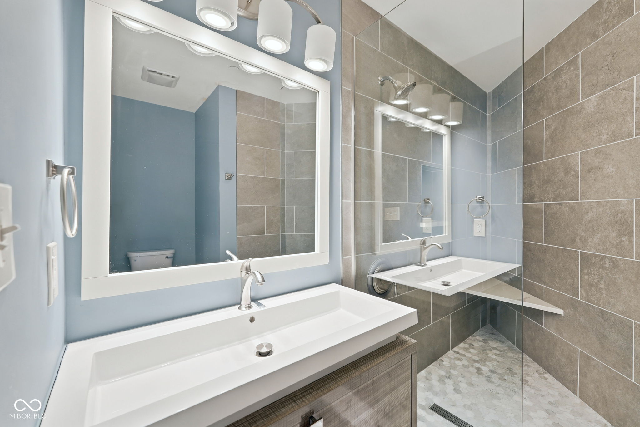 333 Massachusetts Avenue Unit: 405