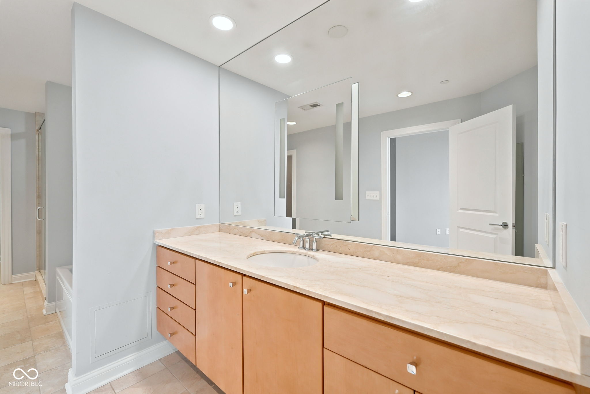 333 Massachusetts Avenue Unit: 405