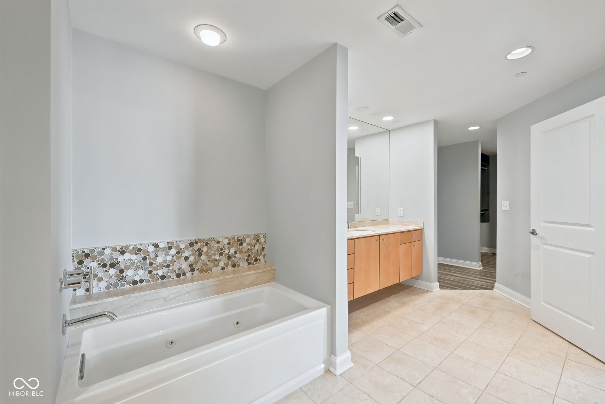 333 Massachusetts Avenue Unit: 405