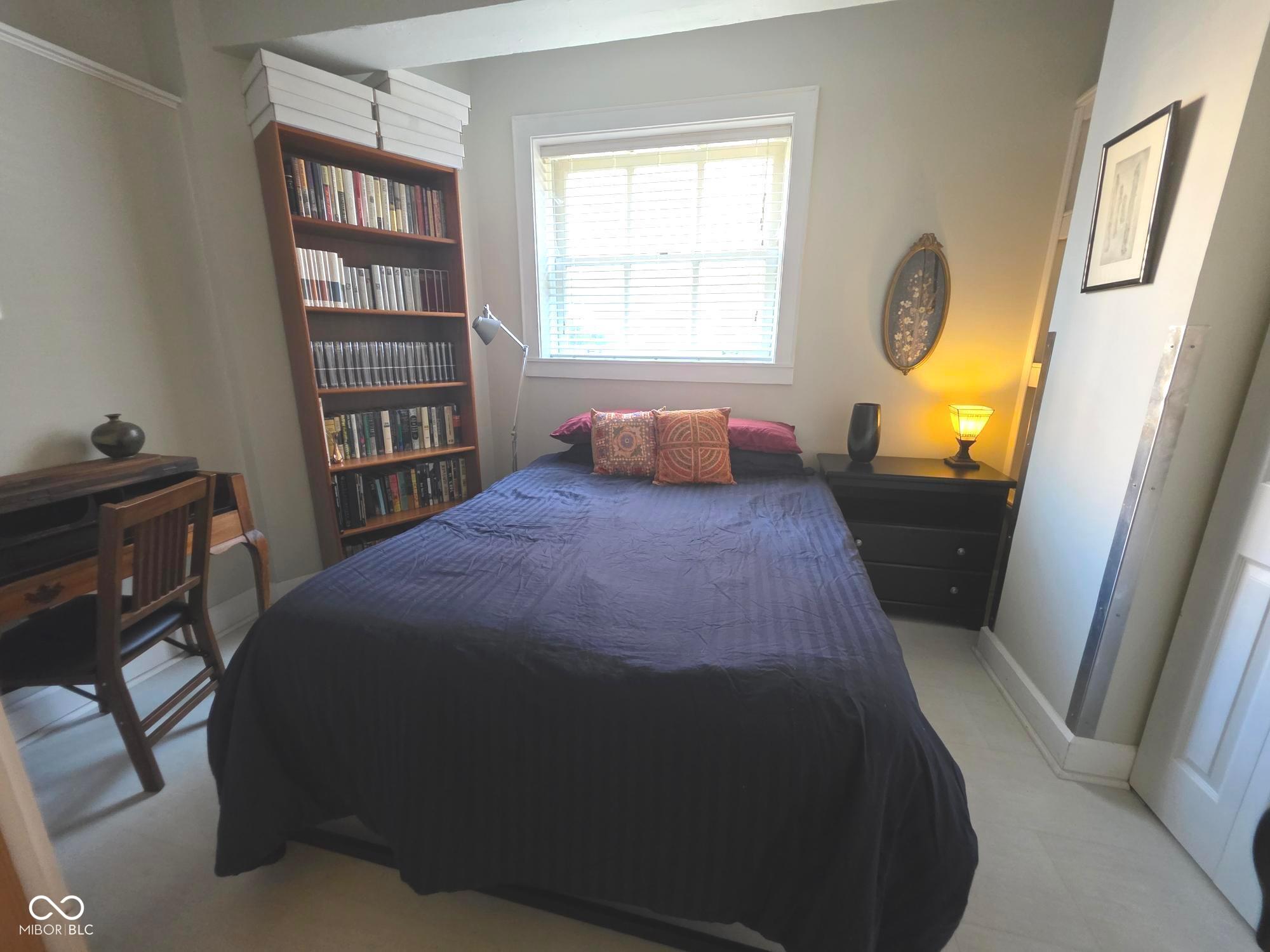 230 E 9th Street Unit: 111