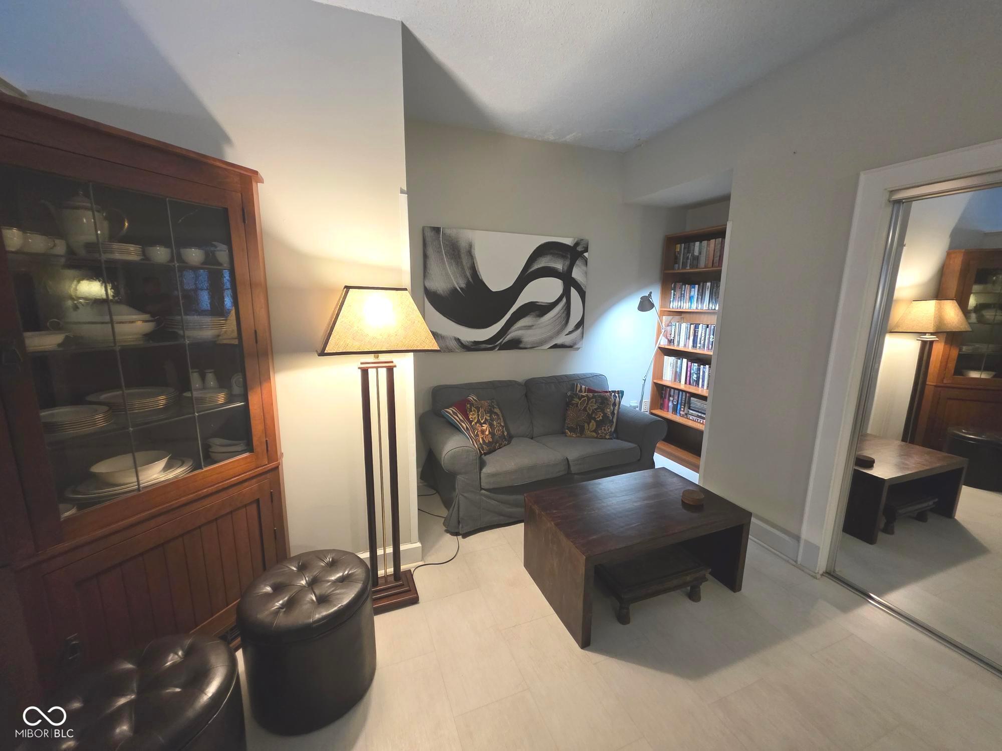 230 E 9th Street Unit: 111