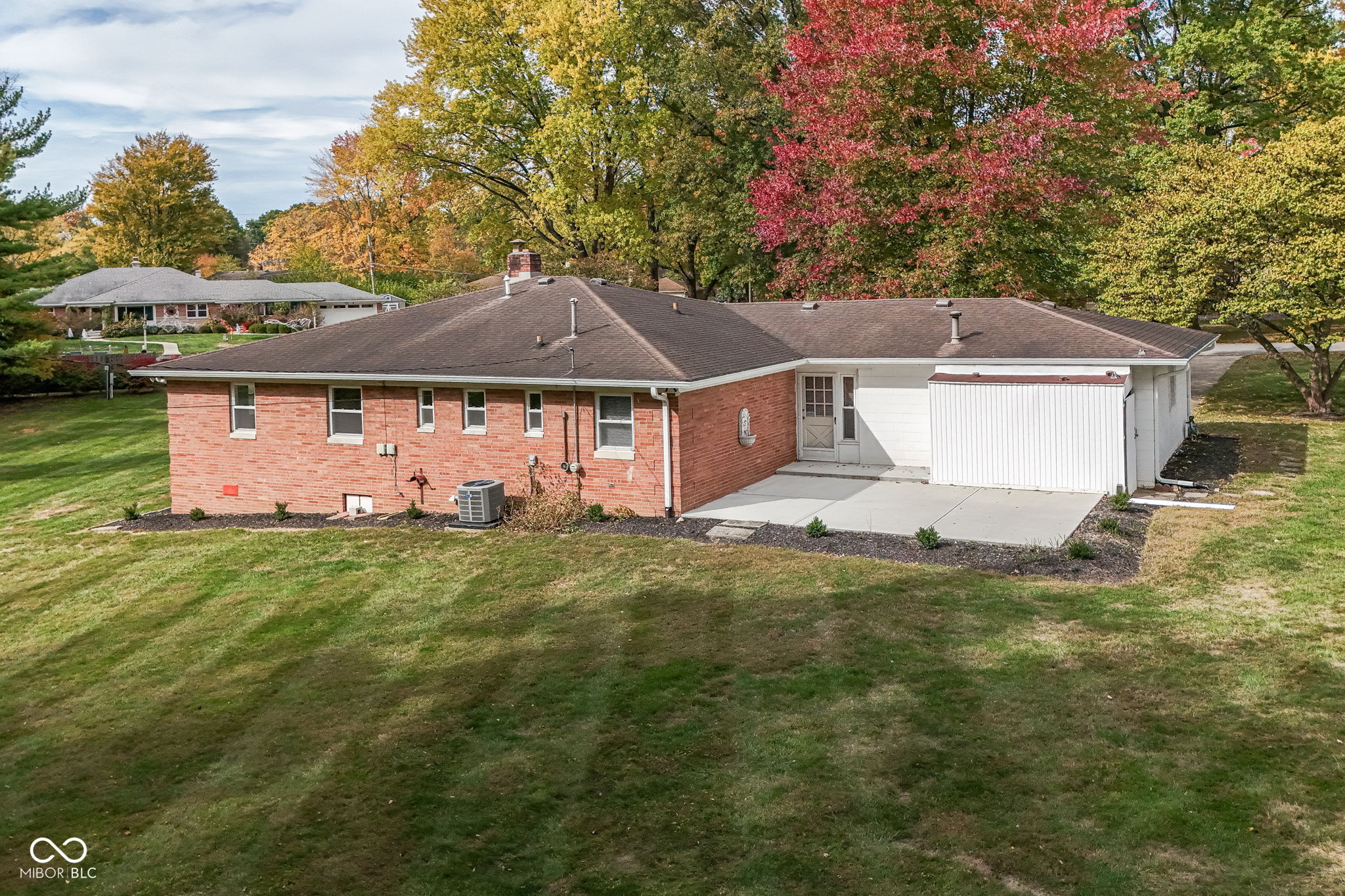 5735 N Sherman Avenue