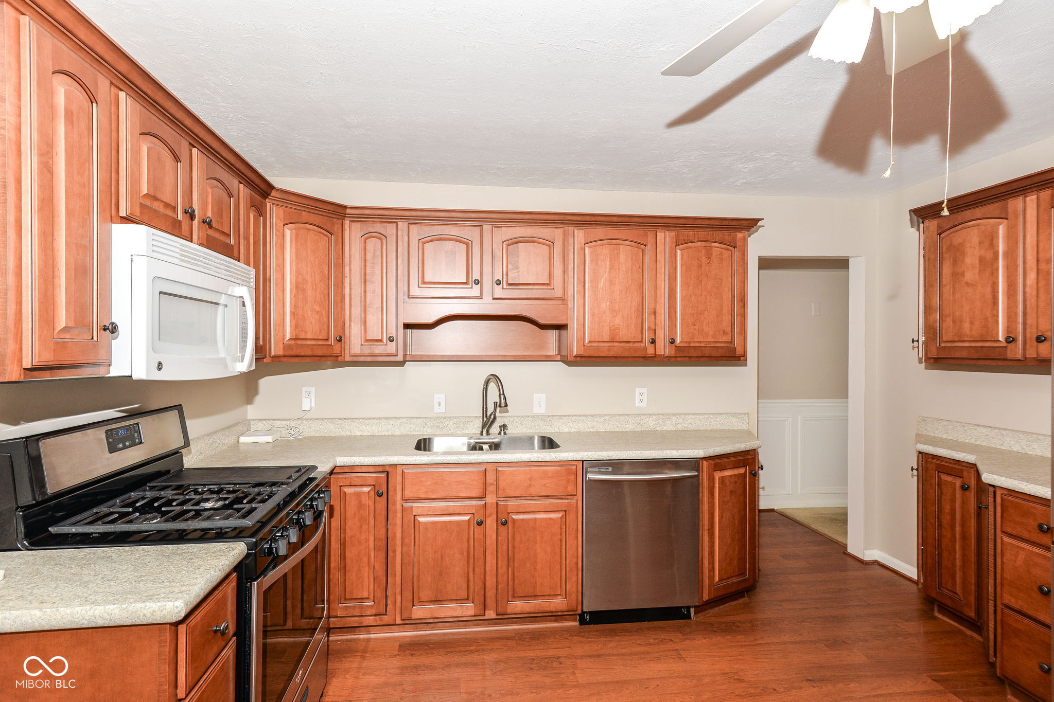 5735 N Sherman Avenue