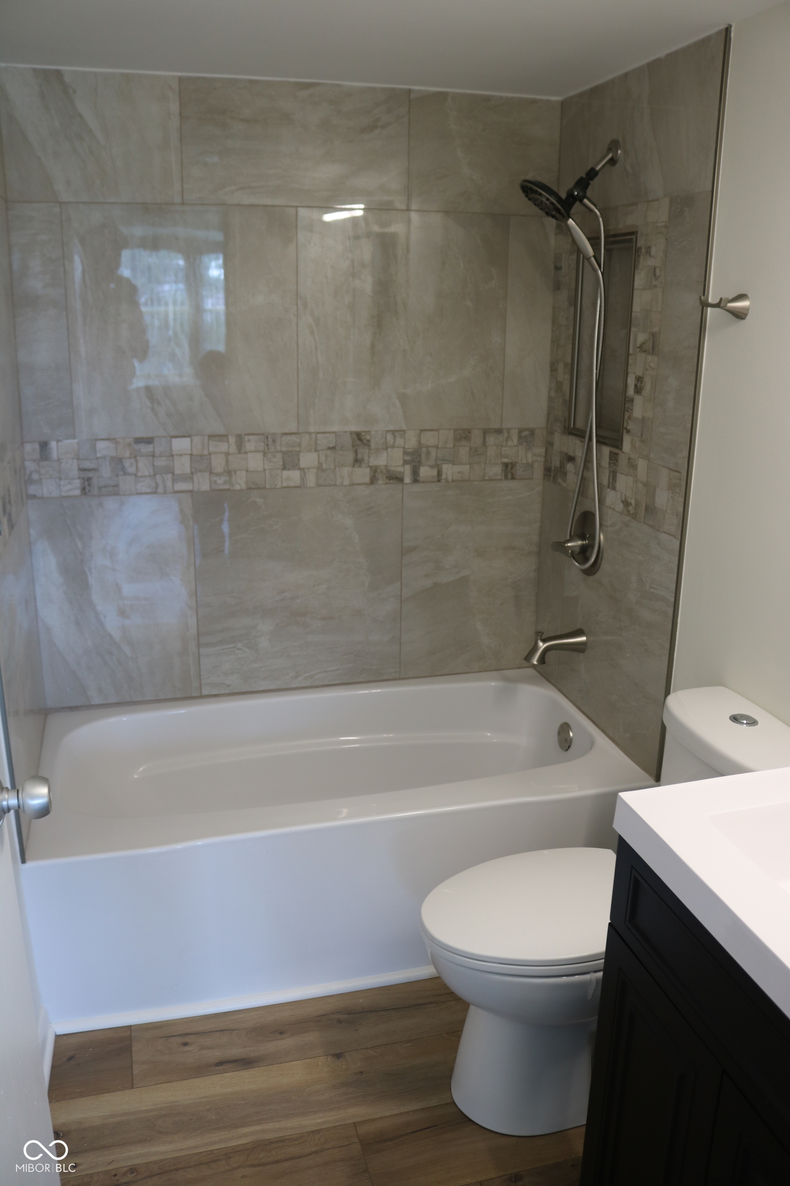 3965 N Meridian Street Unit: 5J