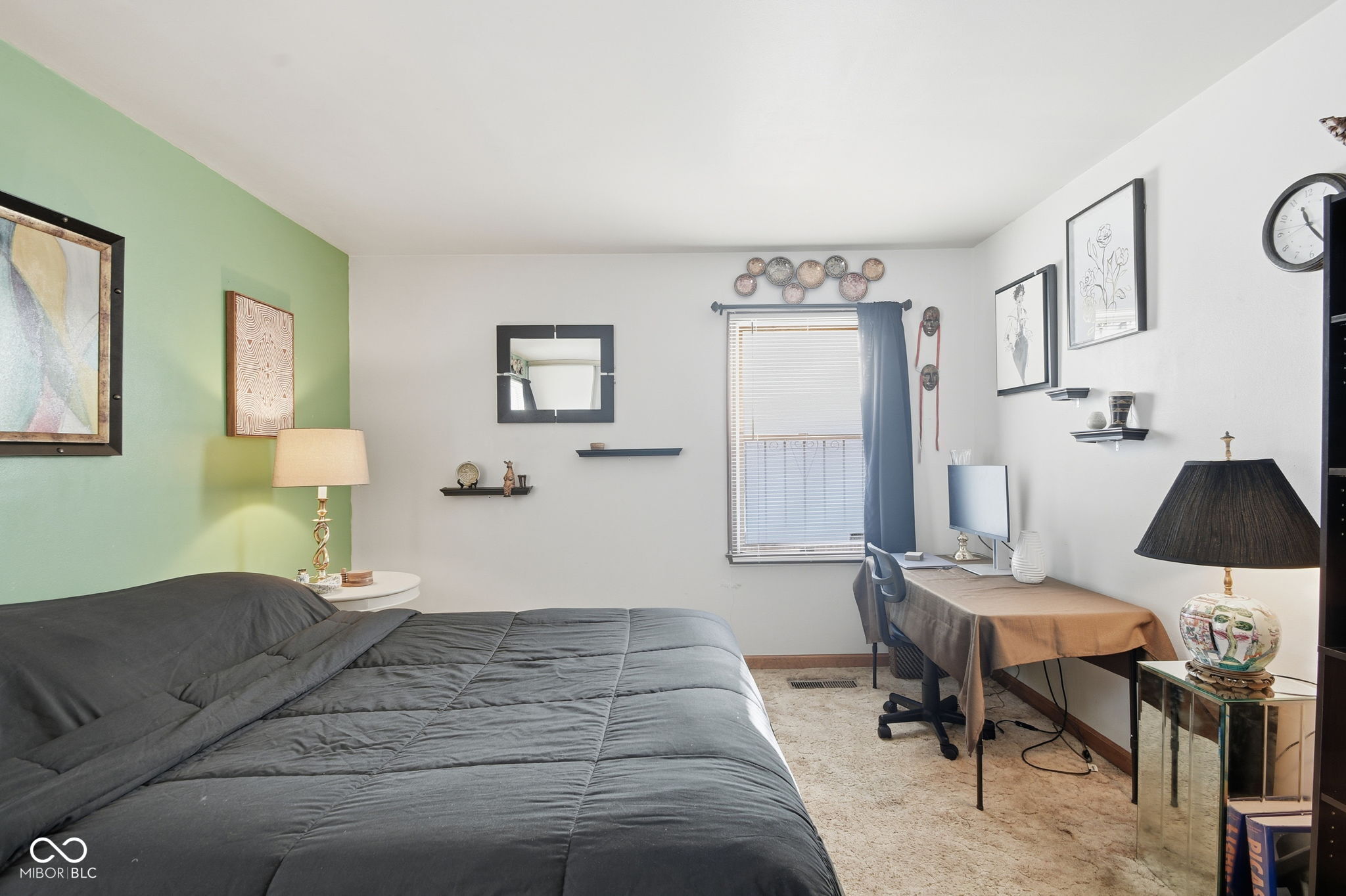 3501 N Lynhurst Drive