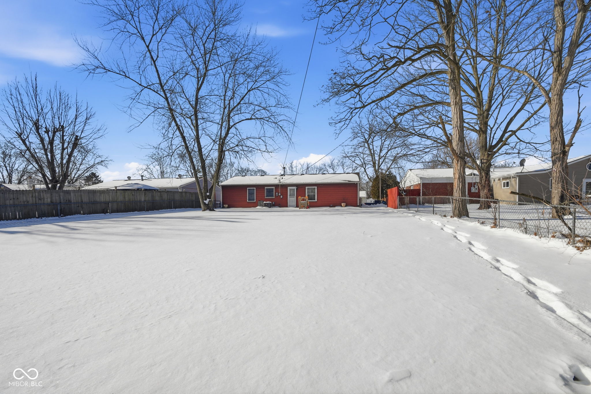 3501 N Lynhurst Drive