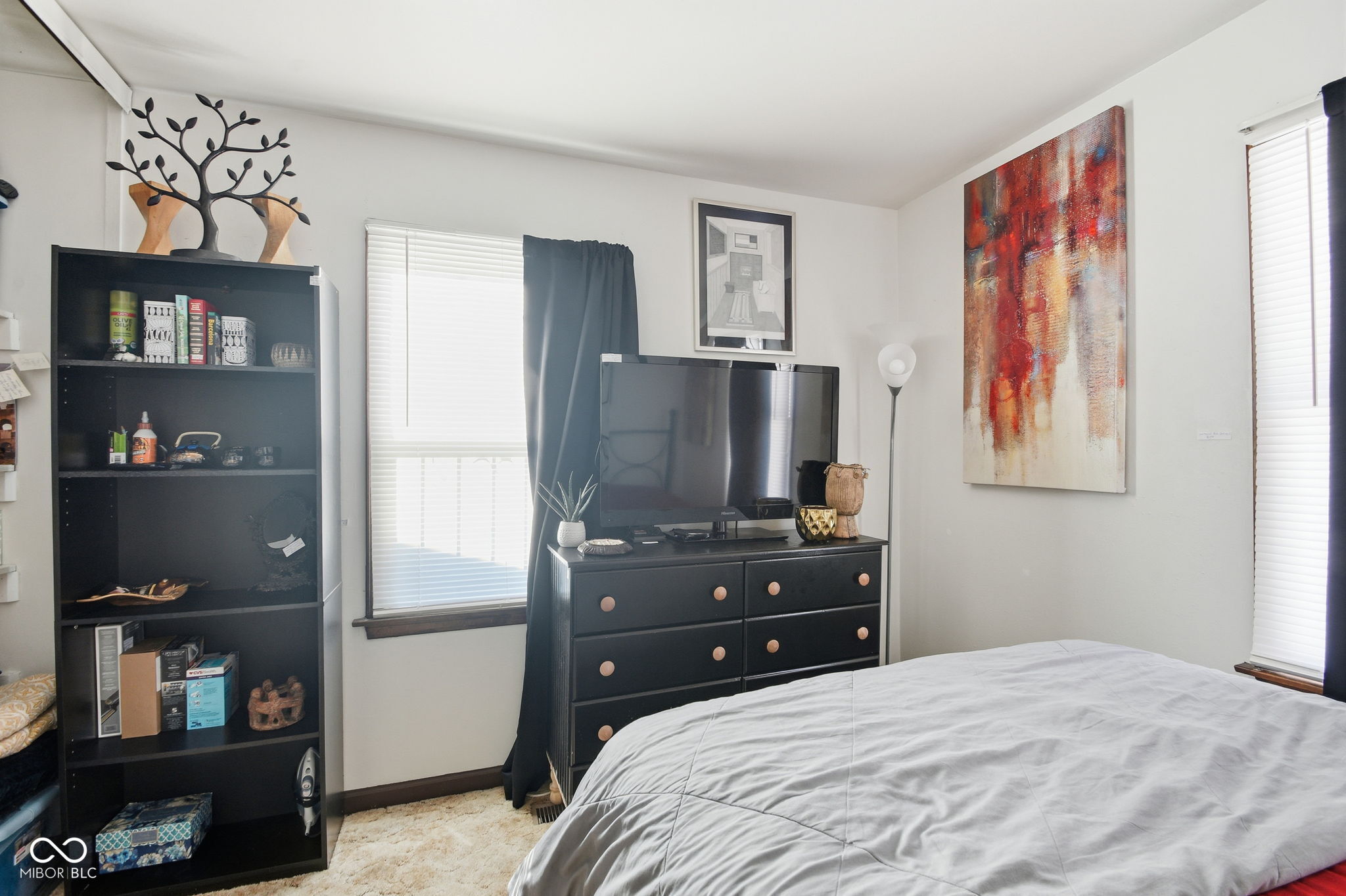 3501 N Lynhurst Drive