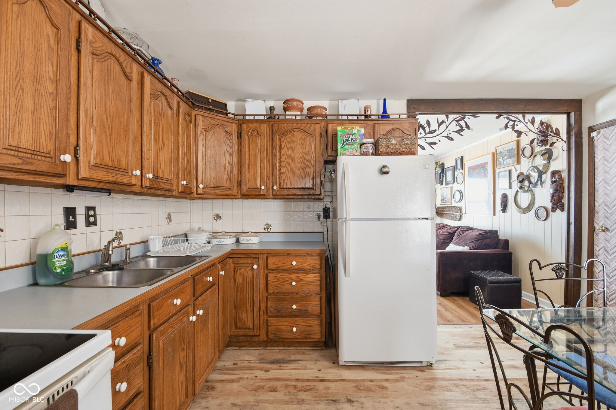 3501 N Lynhurst Drive