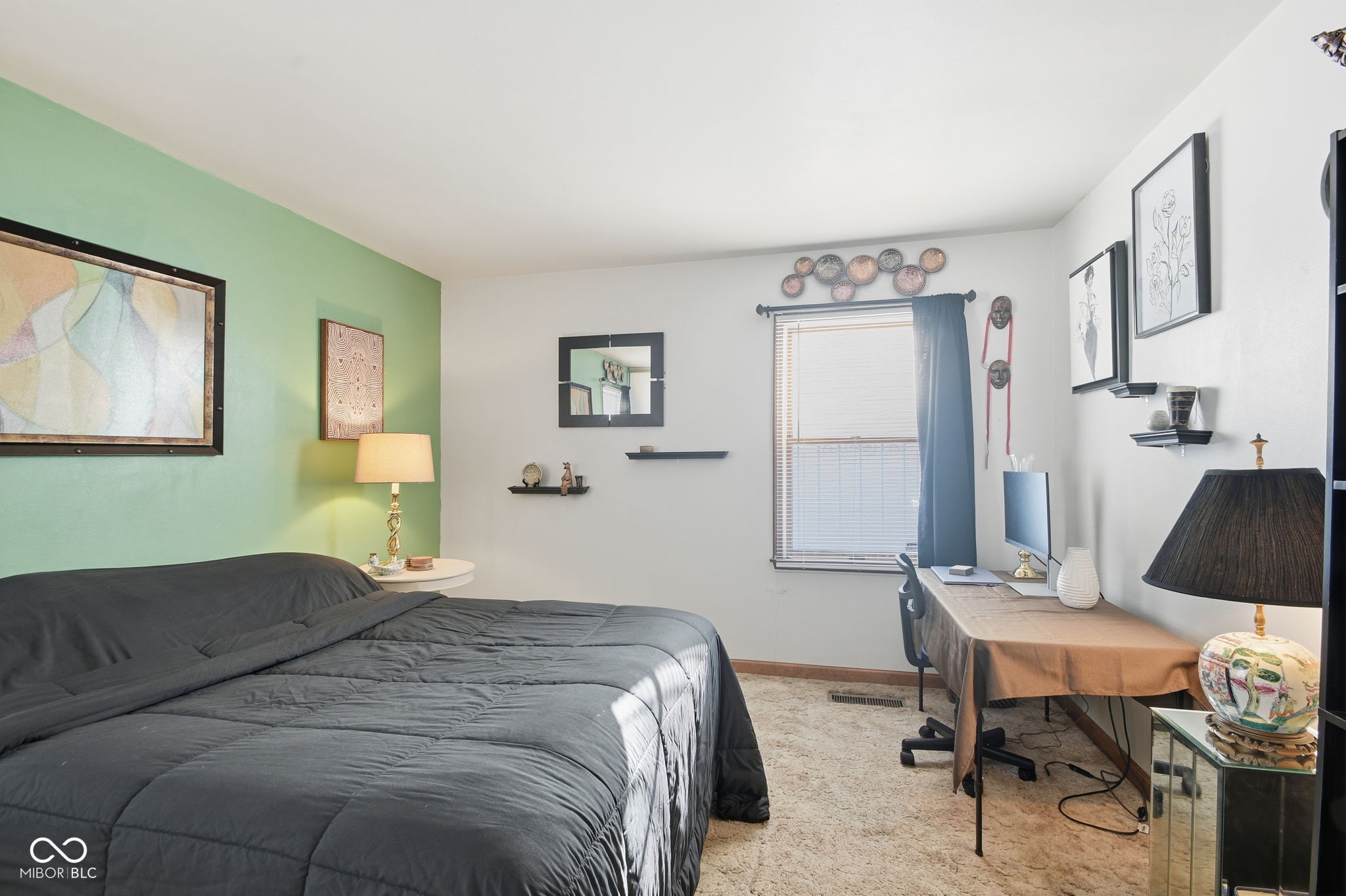 3501 N Lynhurst Drive