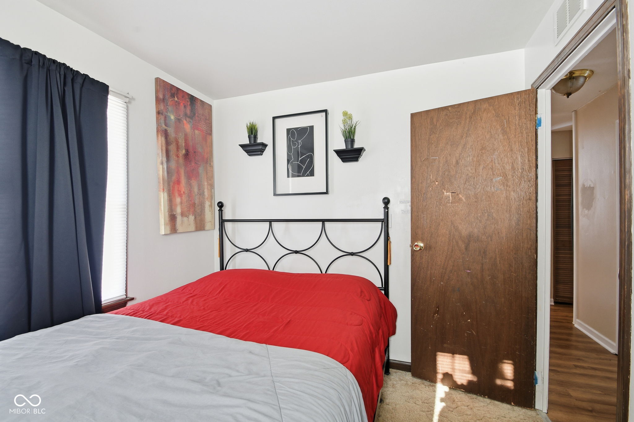 3501 N Lynhurst Drive