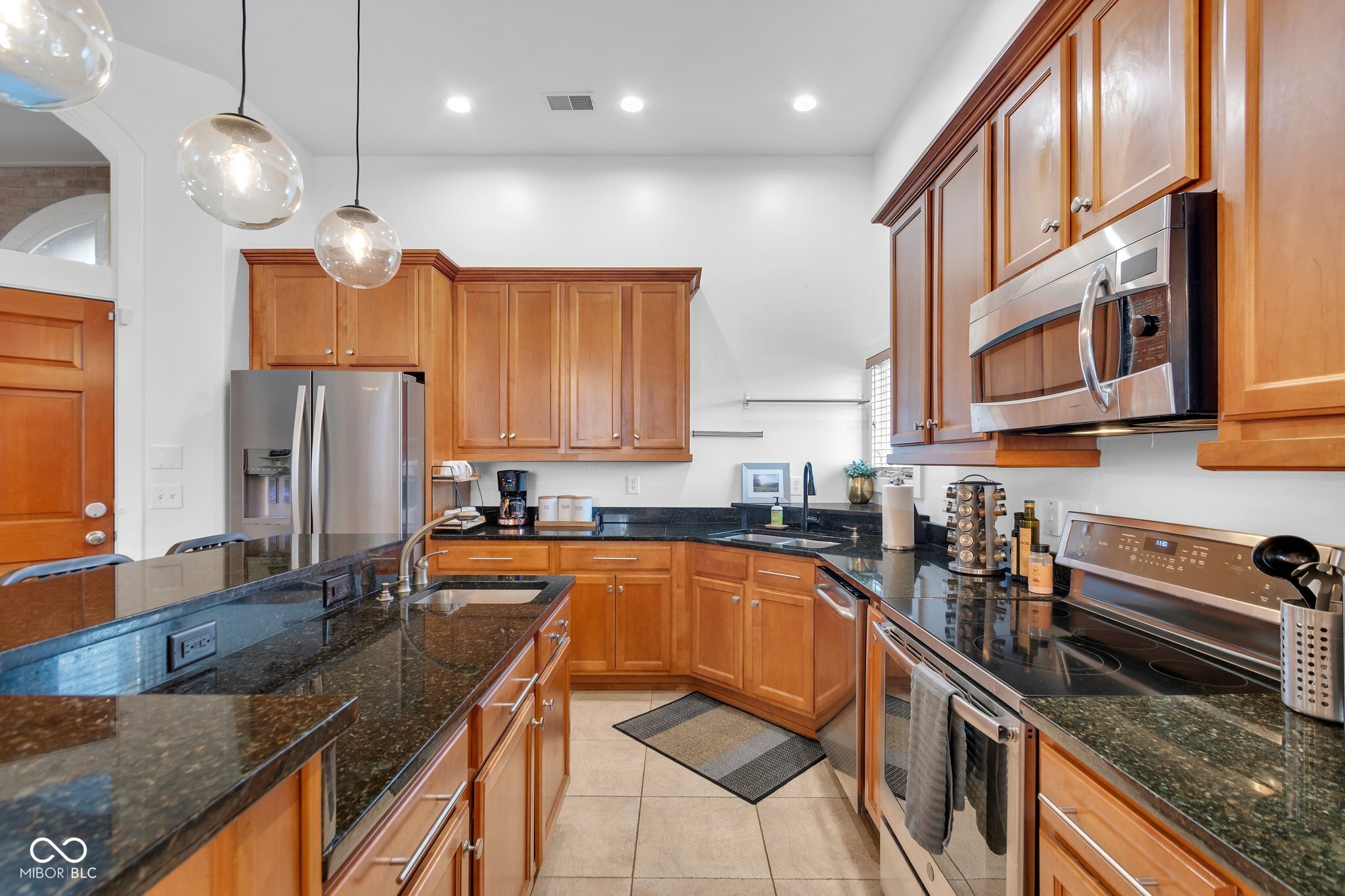 304 N College Avenue Unit: APT A