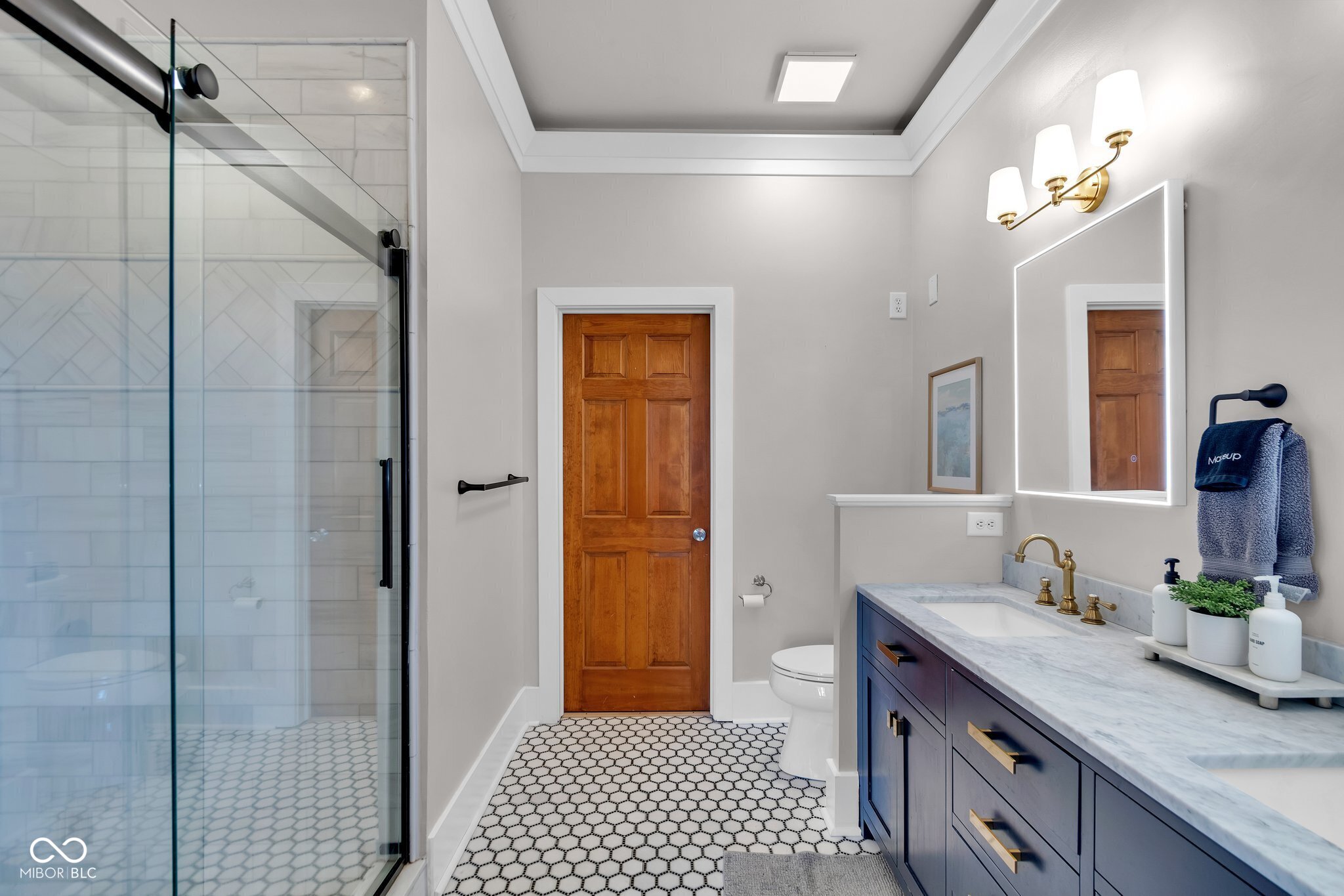 304 N College Avenue Unit: APT A