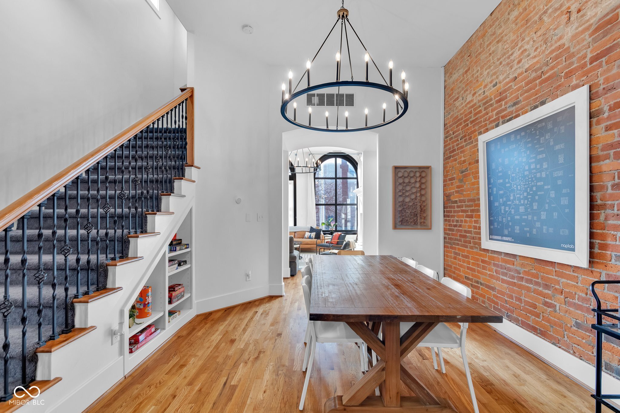 304 N College Avenue Unit: APT A