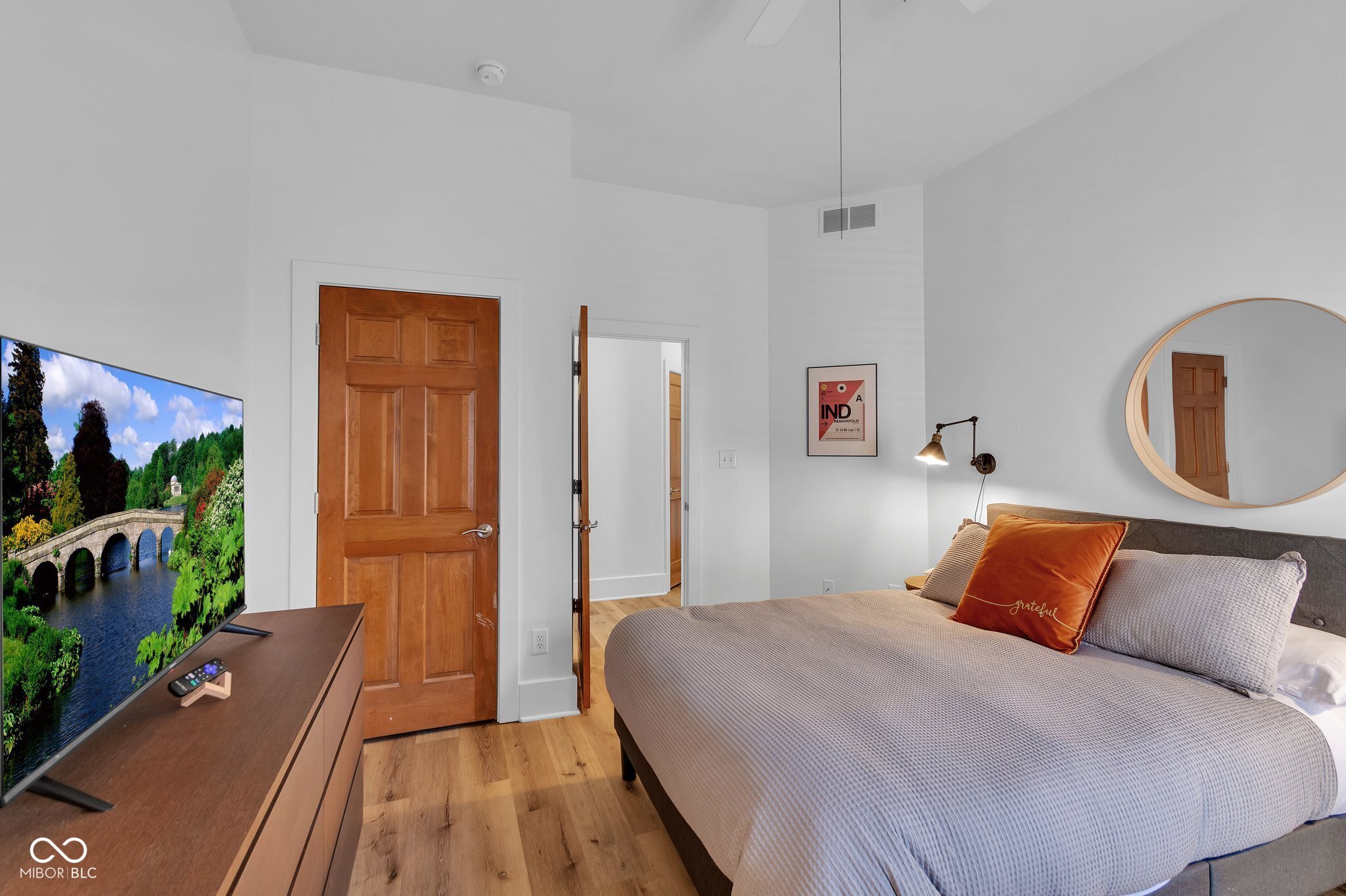 304 N College Avenue Unit: APT A