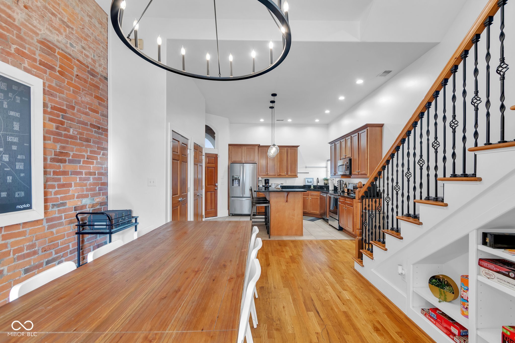 304 N College Avenue Unit: APT A