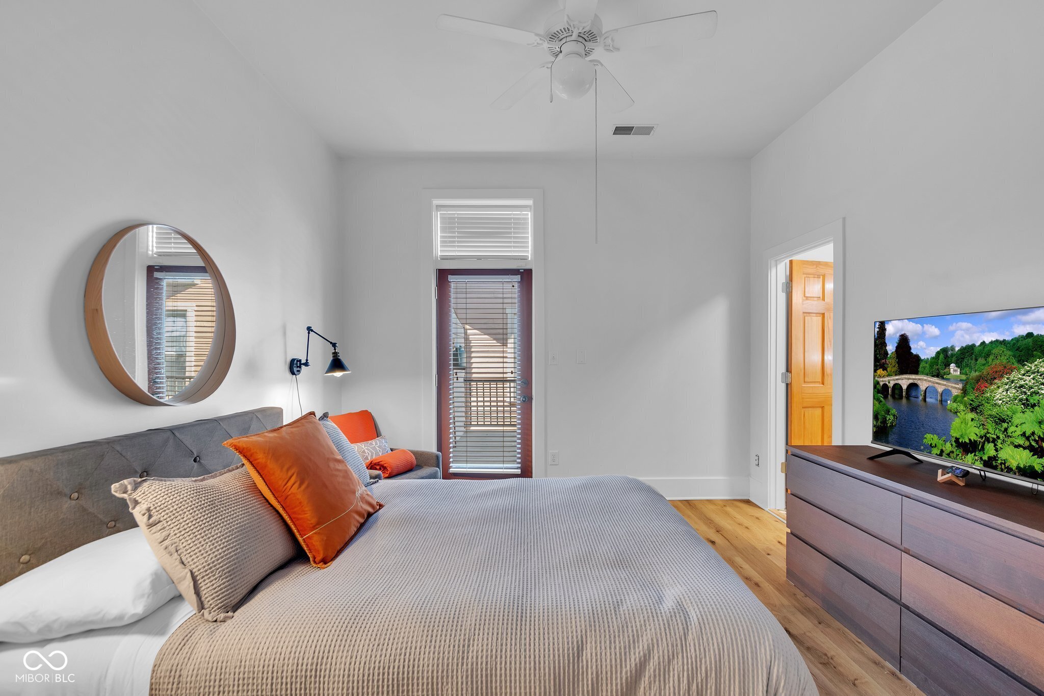 304 N College Avenue Unit: APT A