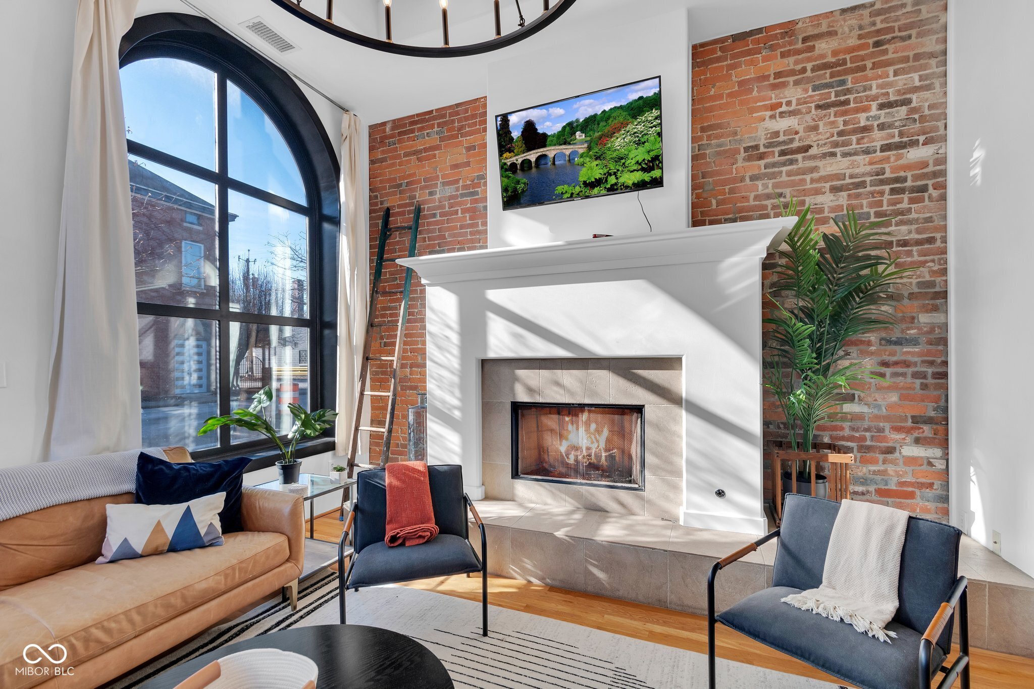 304 N College Avenue Unit: APT A