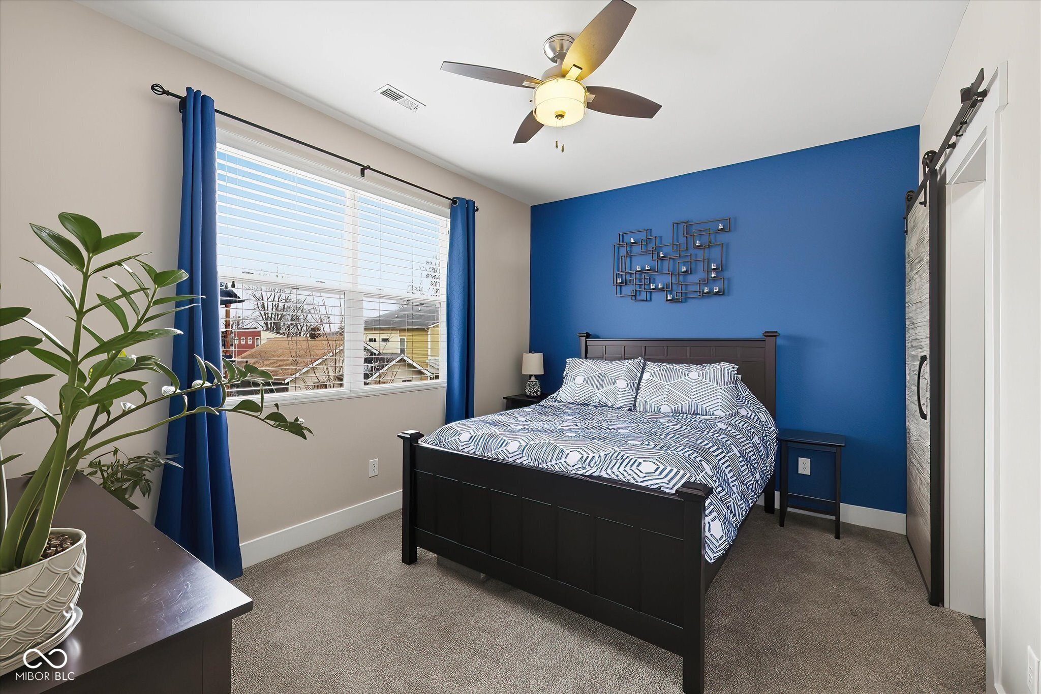 812 E Minnesota Street