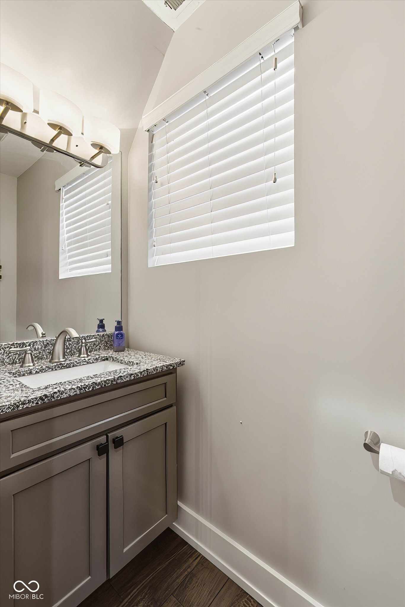 812 E Minnesota Street