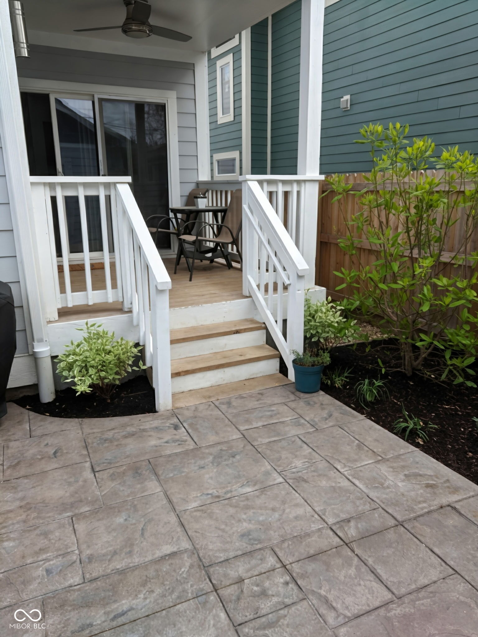 812 E Minnesota Street