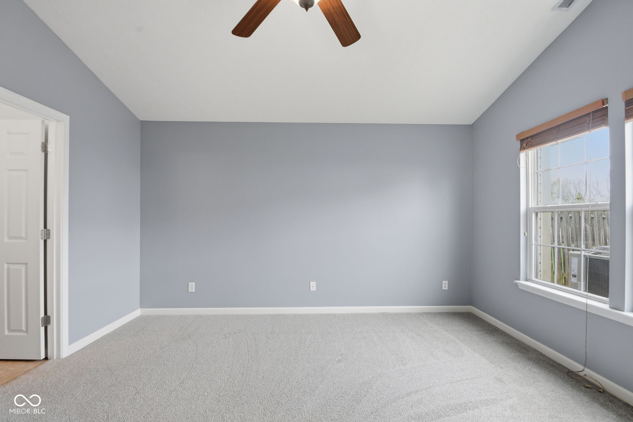 6946 Fair Ridge Drive