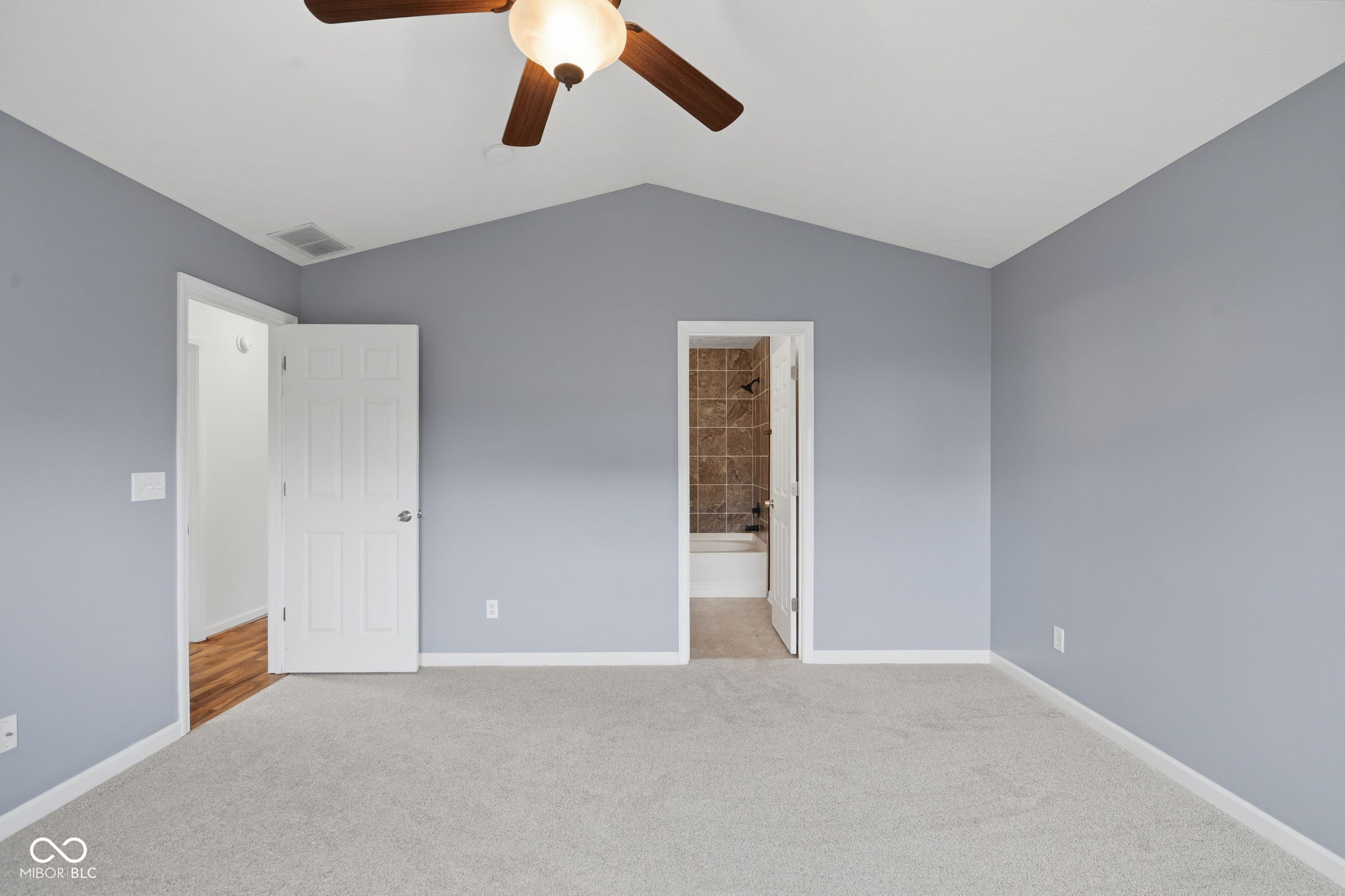 6946 Fair Ridge Drive