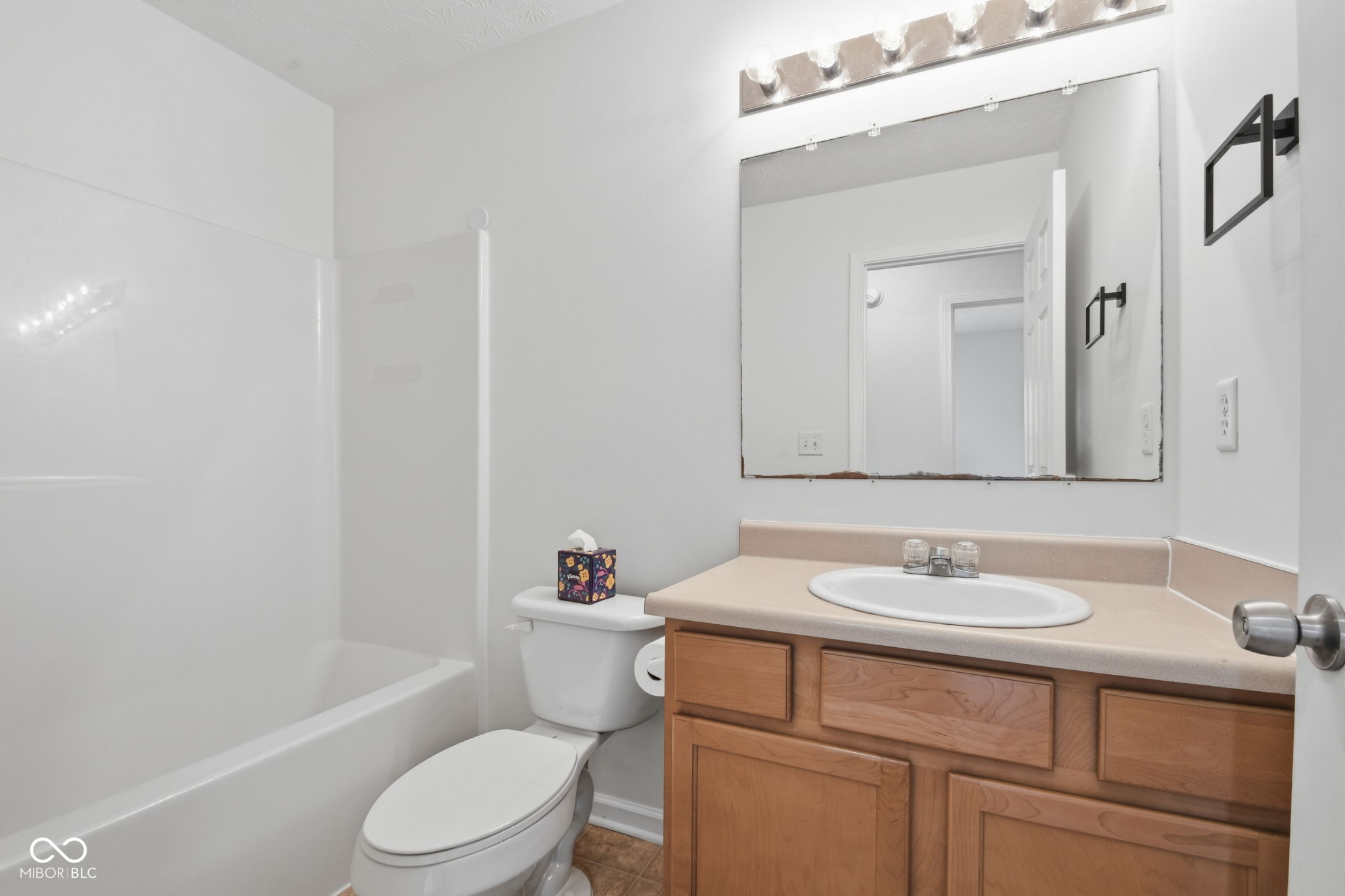 6946 Fair Ridge Drive