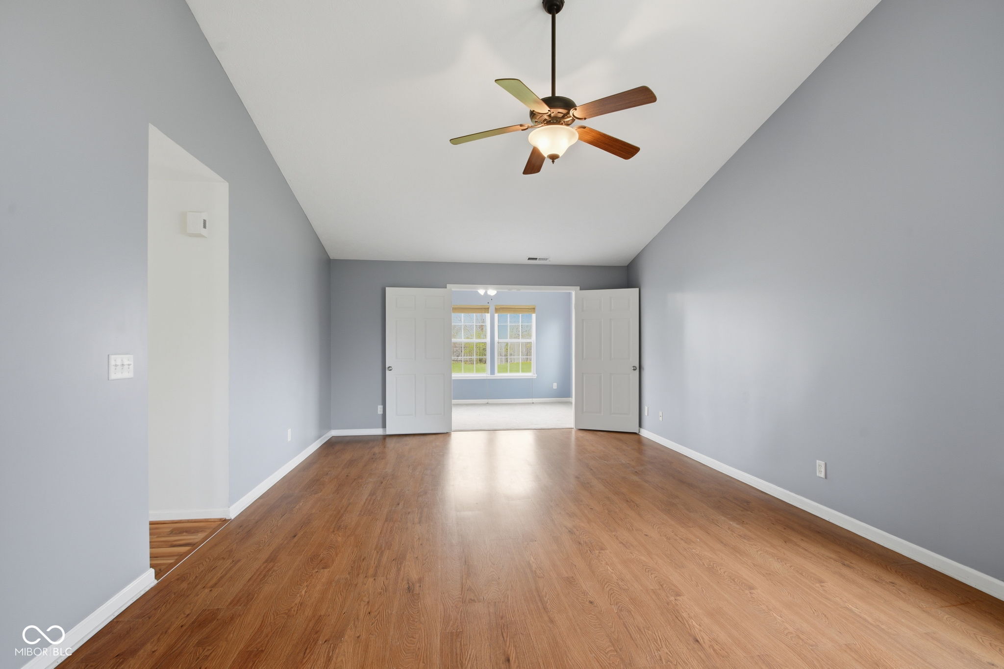 6946 Fair Ridge Drive