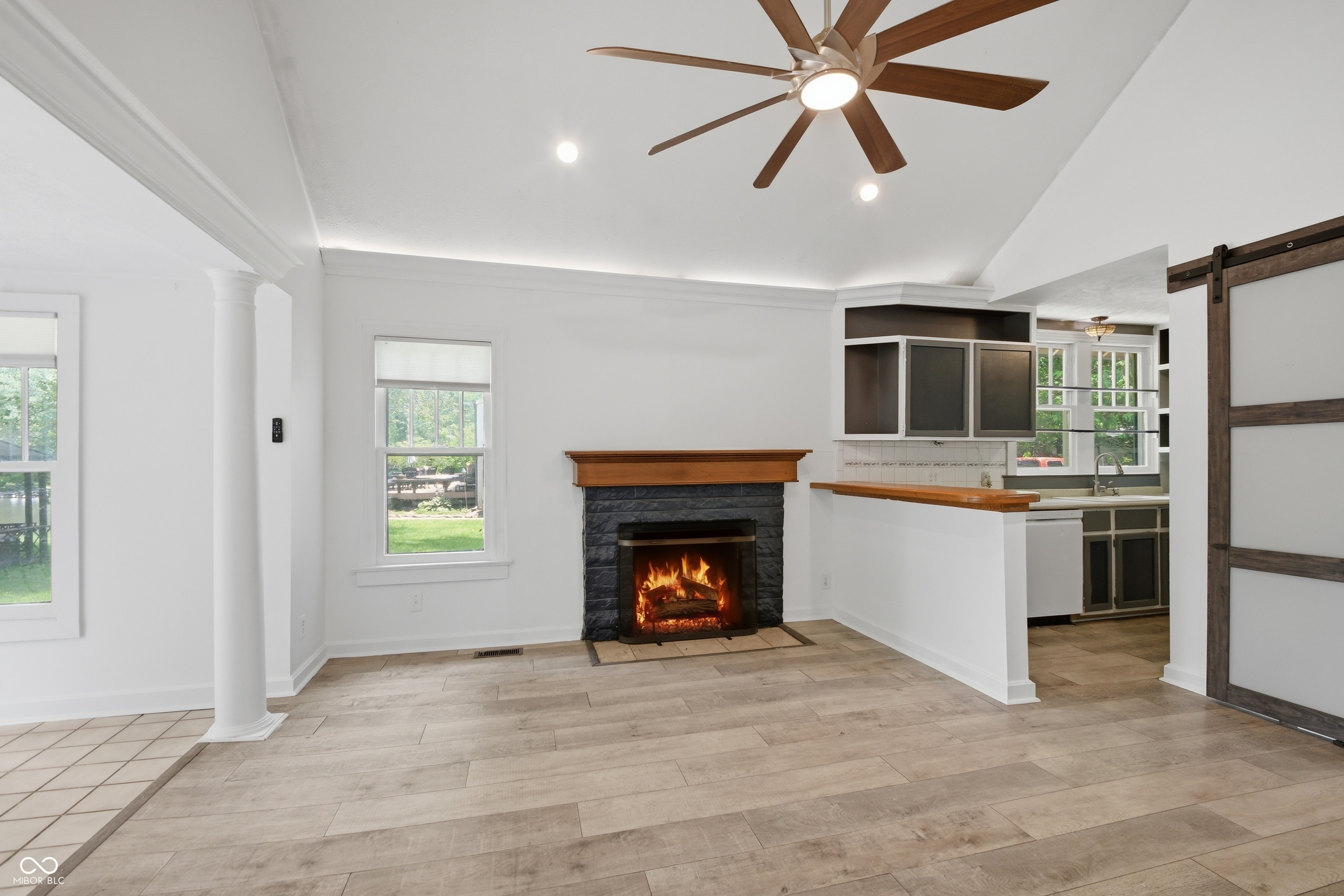 1526 E 75th Street