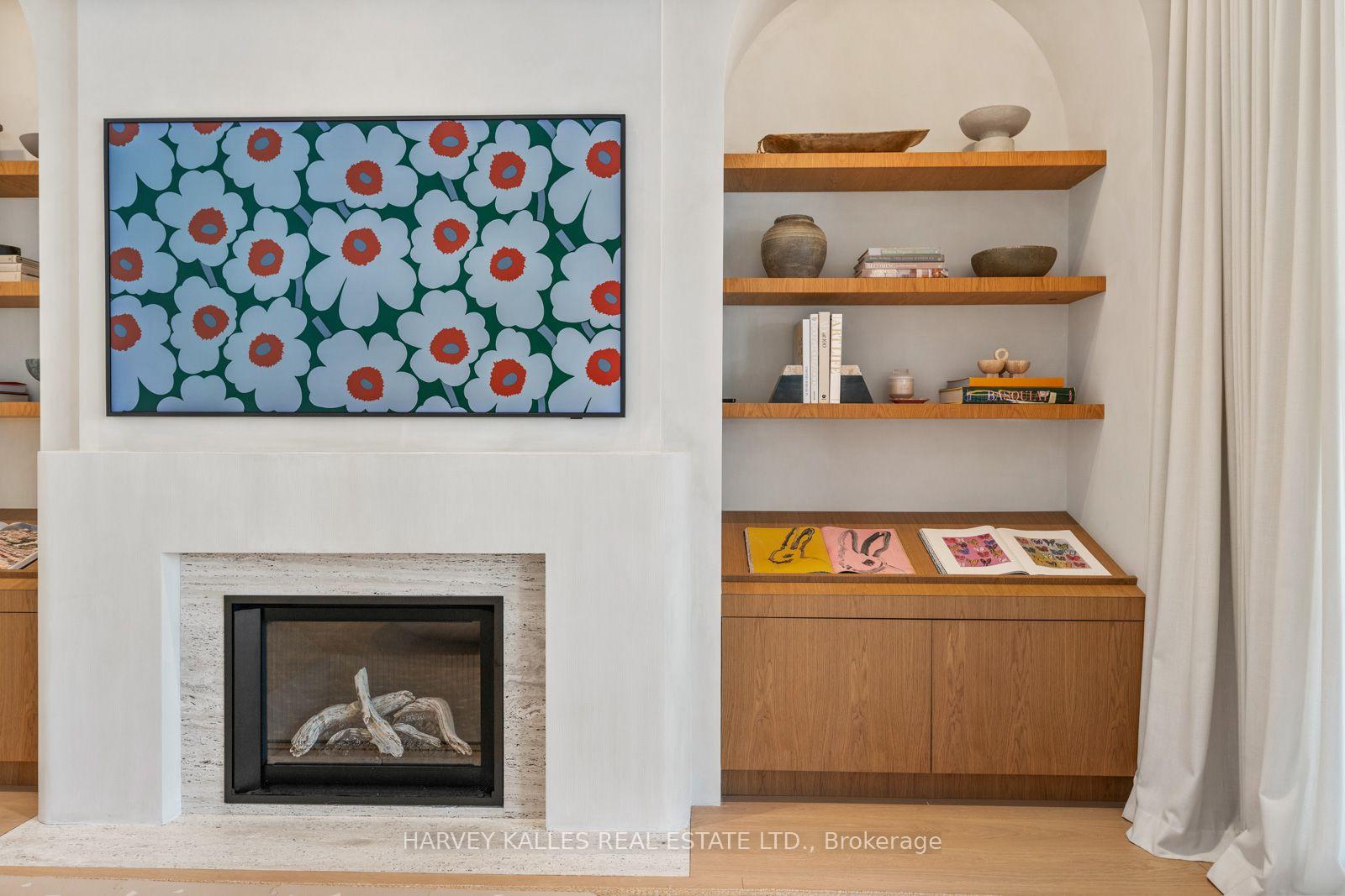 424 Lytton Boulevard, Toronto